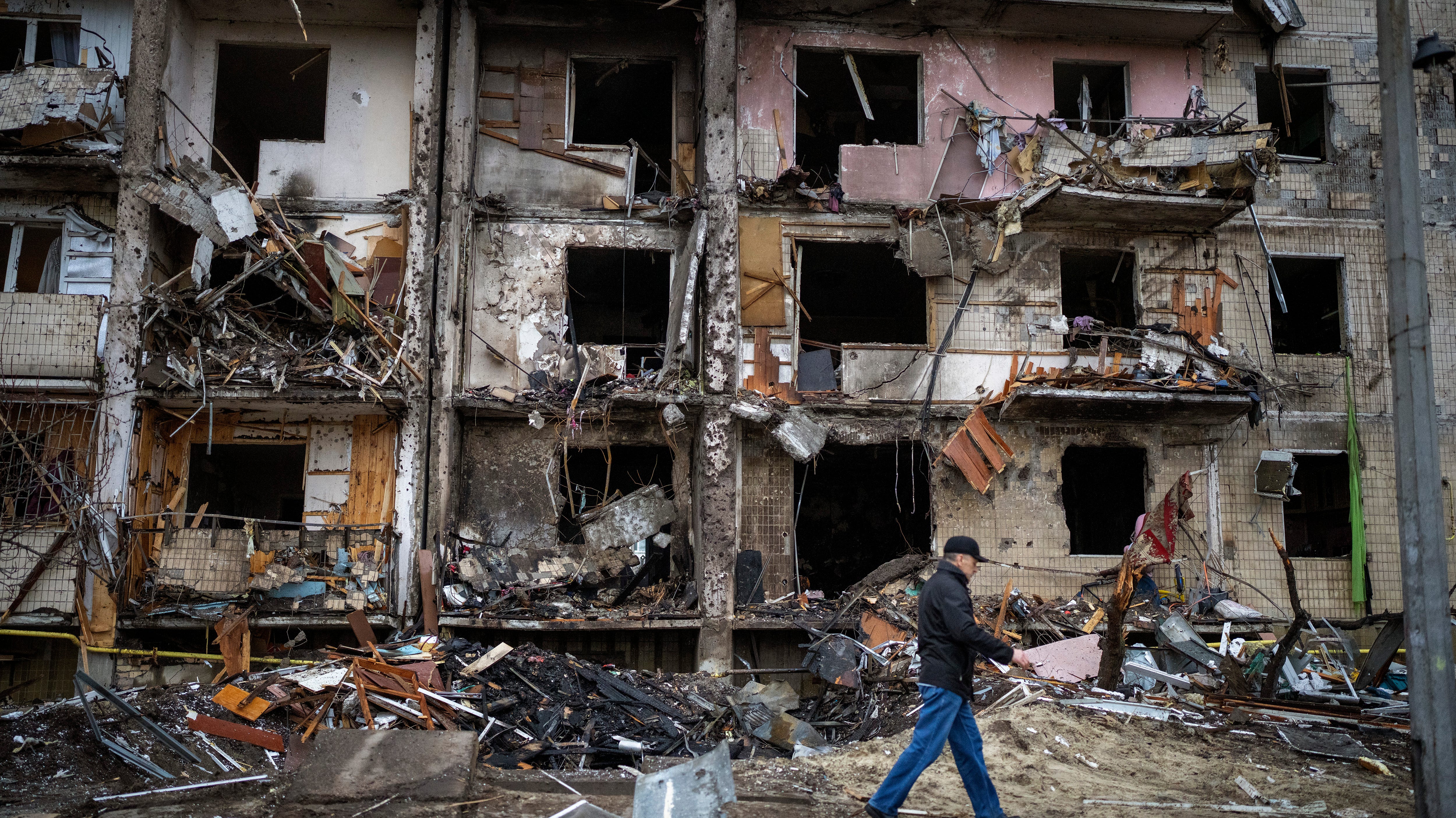 Ukraine invasion: What to know as Russian forces target Kyiv