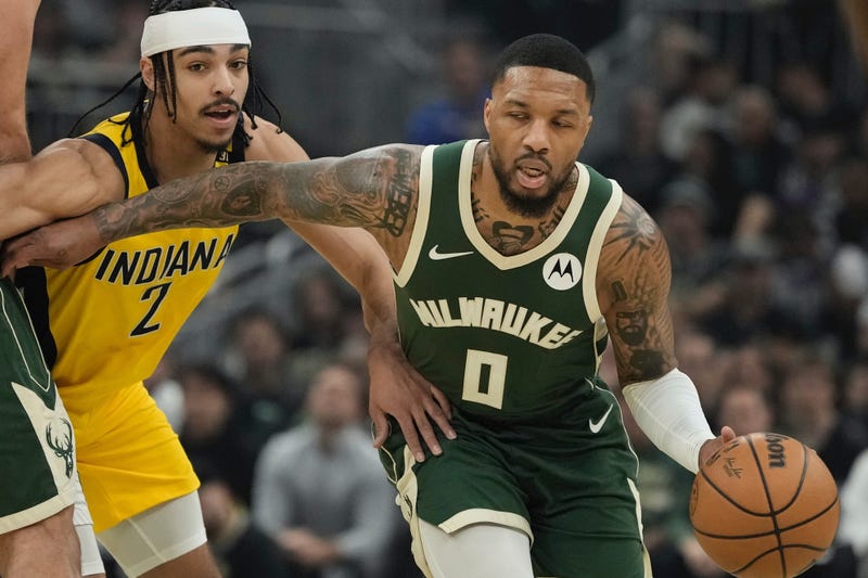 Pacers Bucks Basketballs