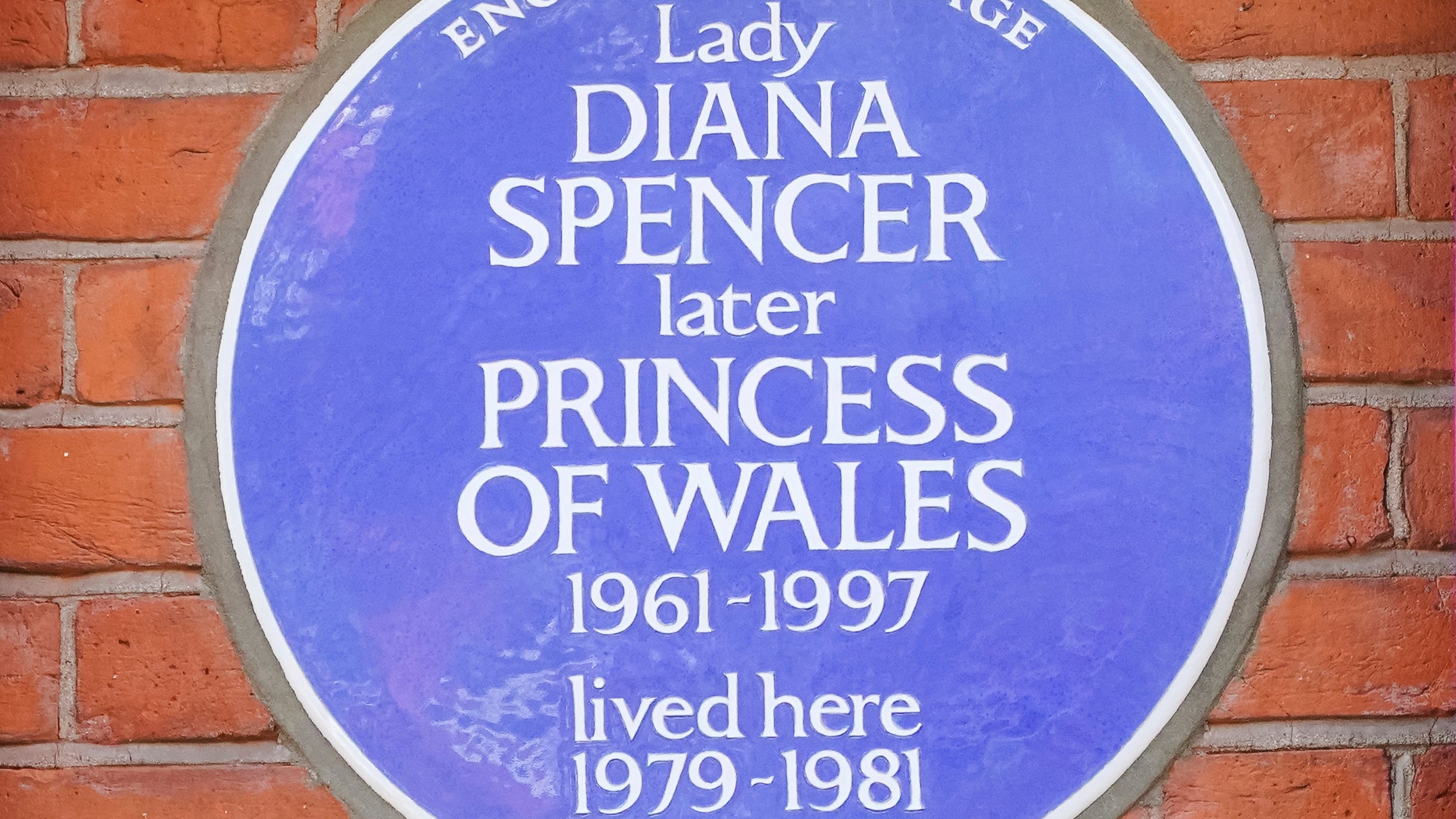 London honors Princess Diana with blue plaque at former home