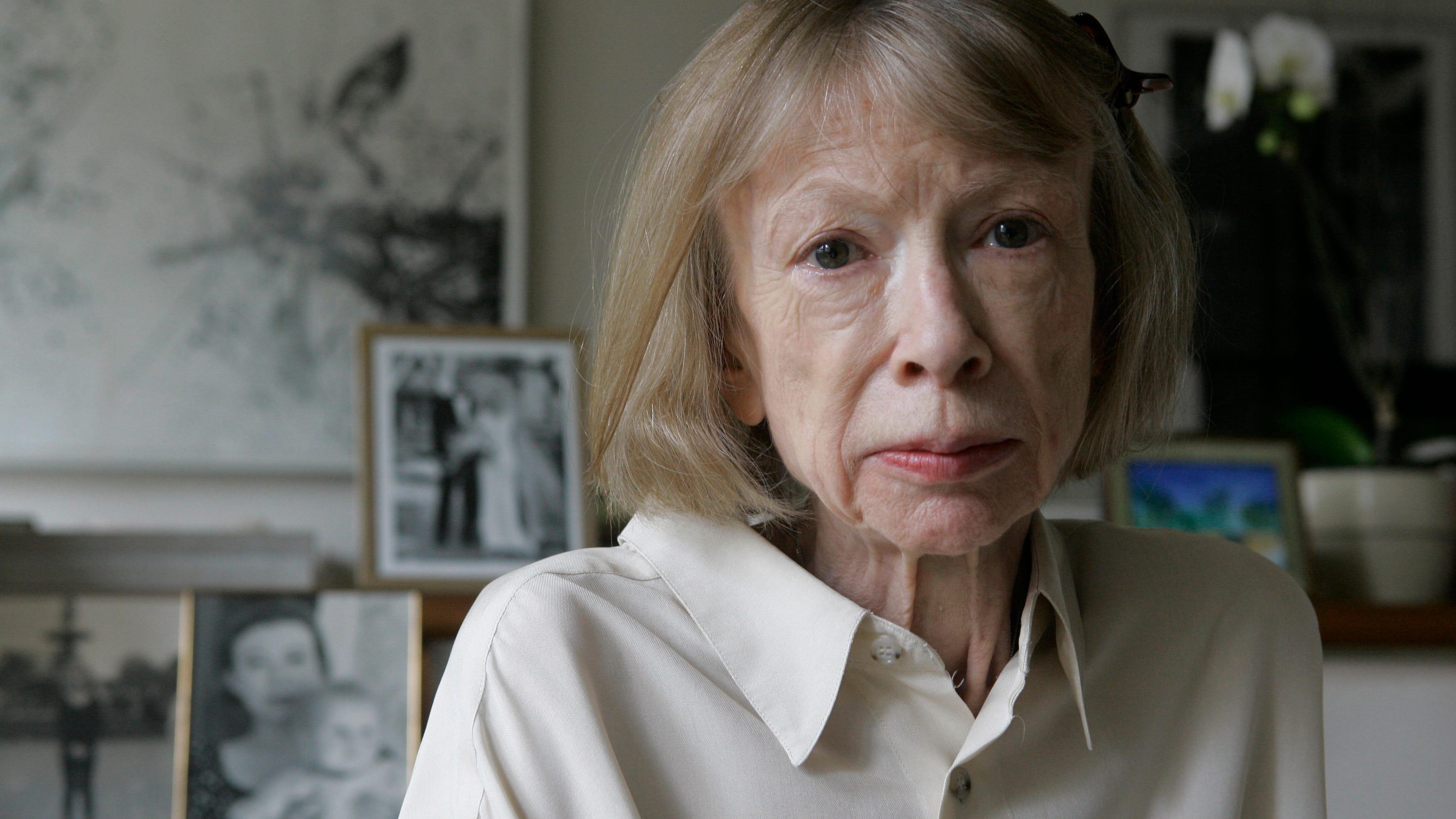 Joan Didion, peerless prose stylist, dies at 87