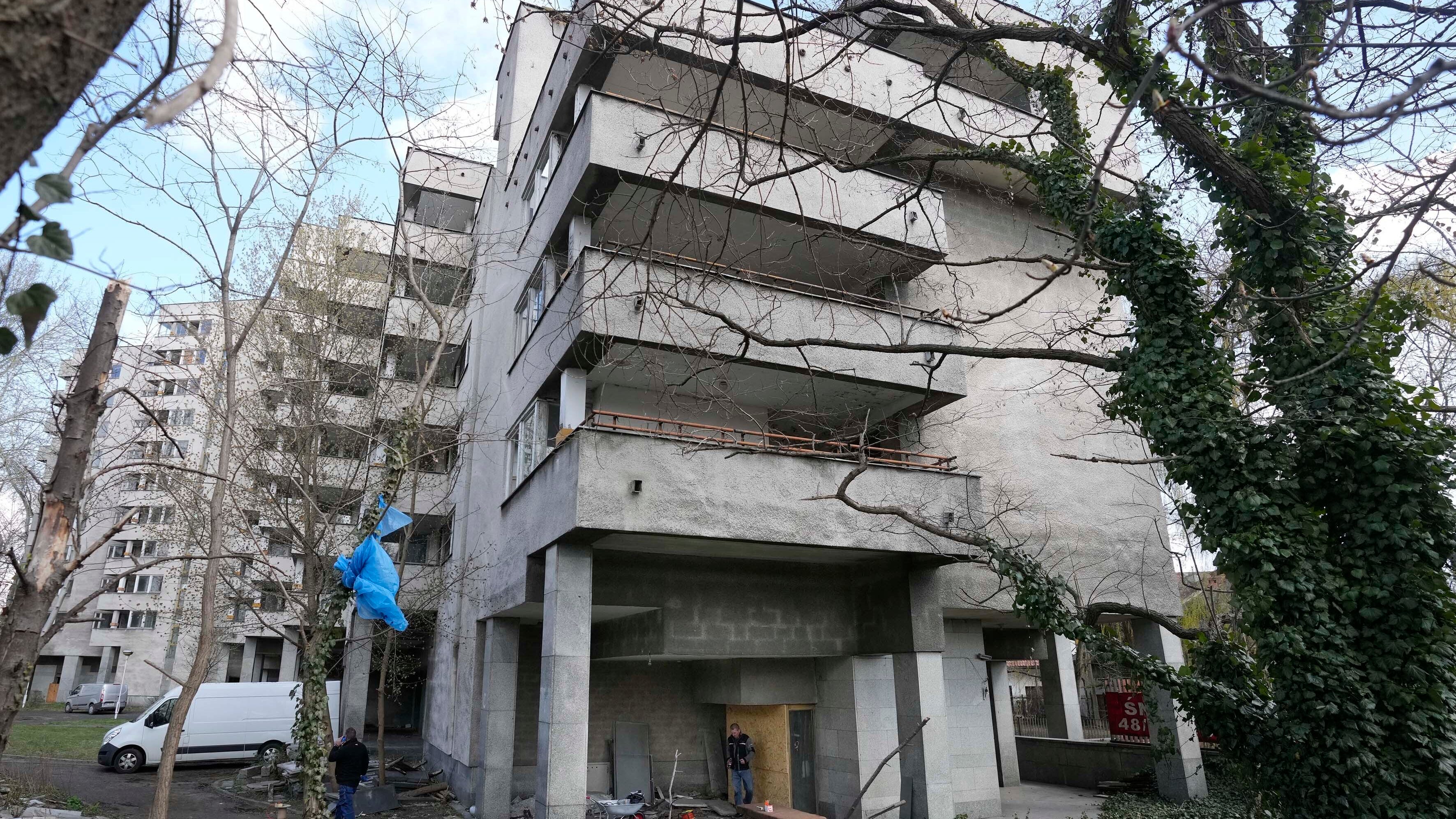 Warsaw takes over Russia-built compound to give to Ukraine