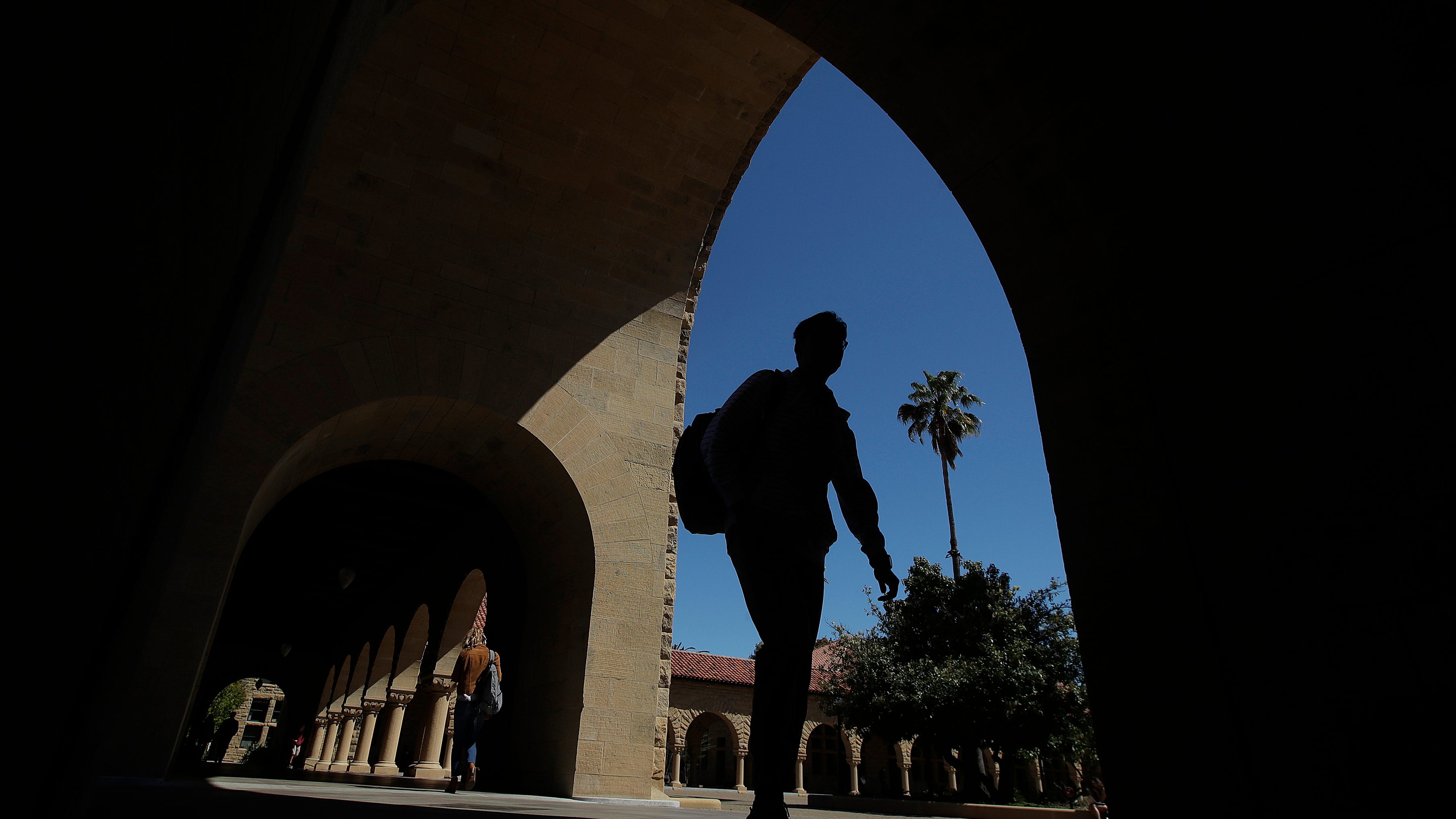 Feds: Thousands may have student debt that should be erased
