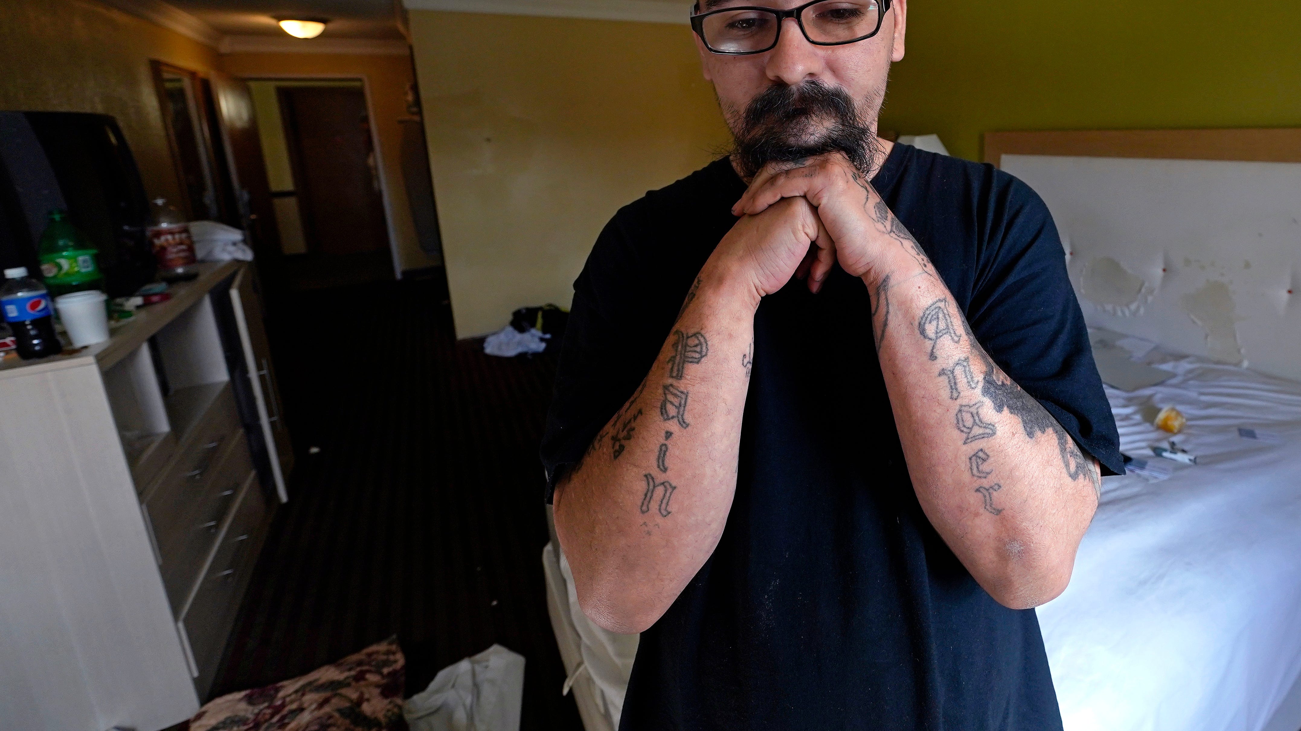 End to COVID-19 hotel housing for homeless raises worries