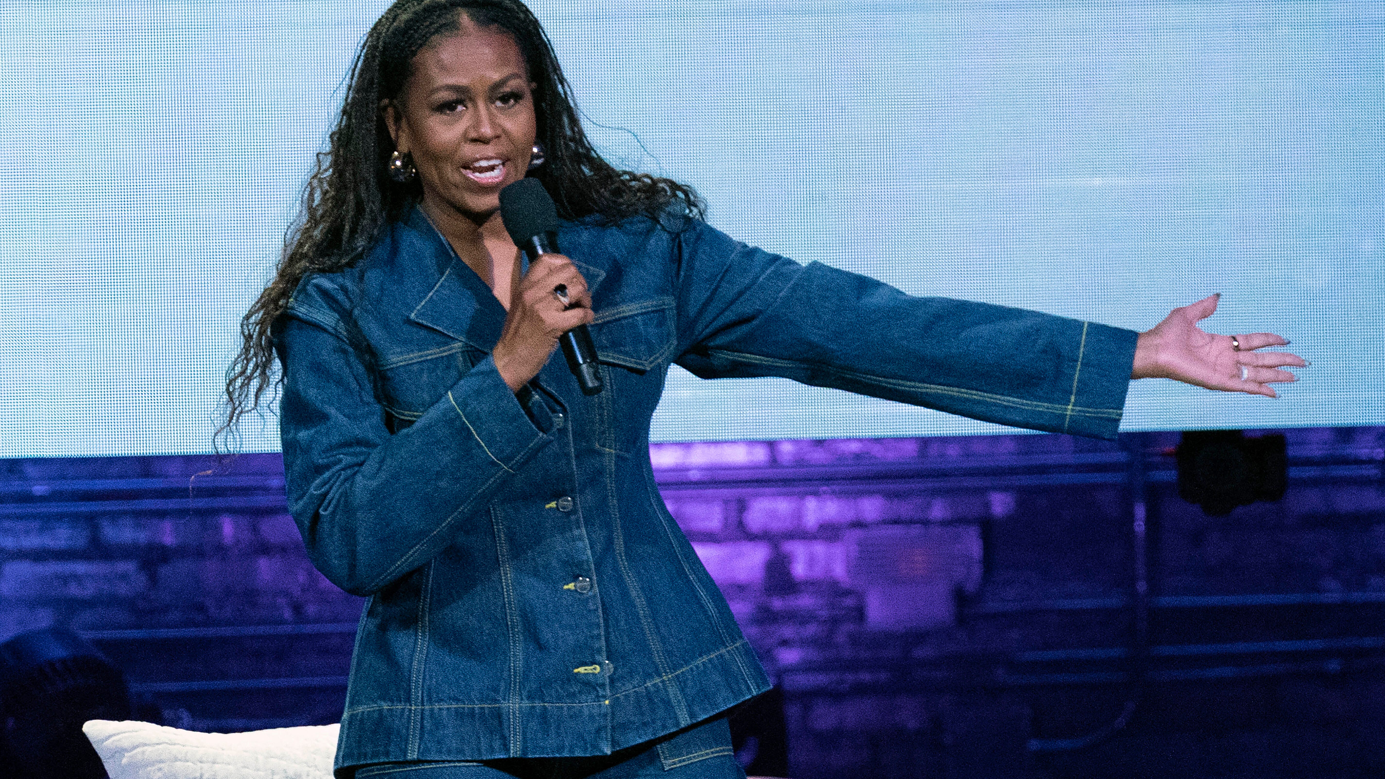 Michelle Obama opens tour for new book, 'The Light We Carry'