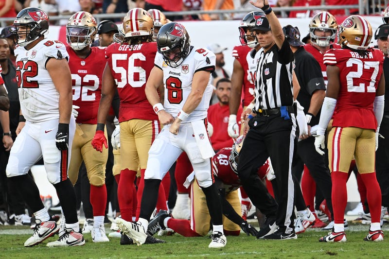 49ers Buccaneers Football