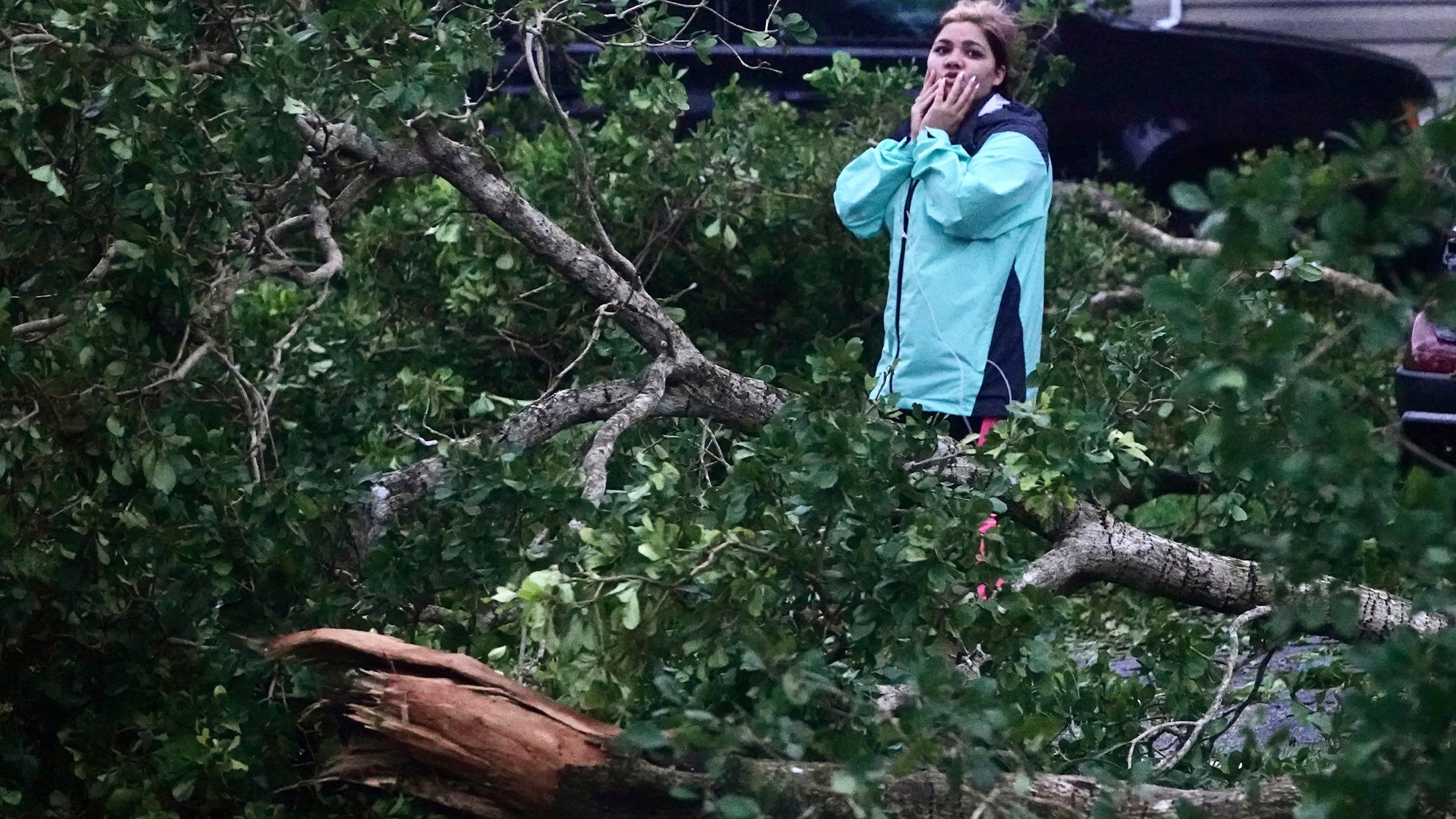 Hurricane Ian nears Florida landfall with 155 mph winds