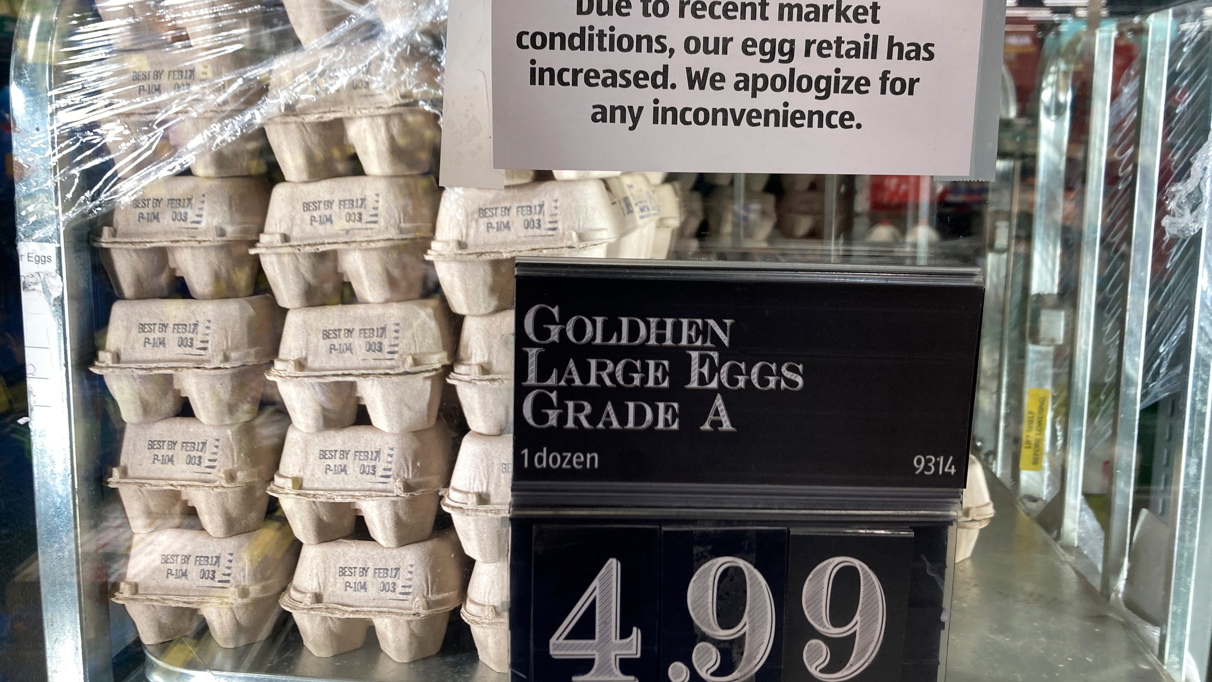 Soaring US egg prices put pressure on consumers, businesses