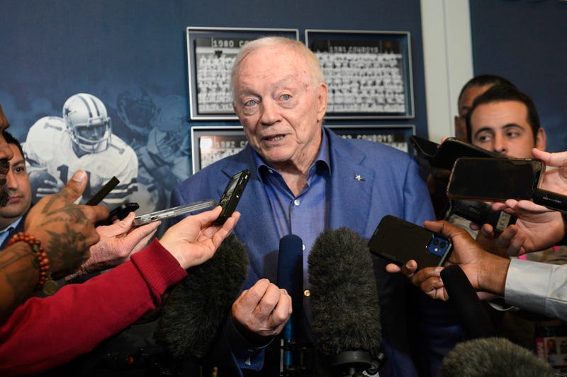Cowboys Martin Retiring Football