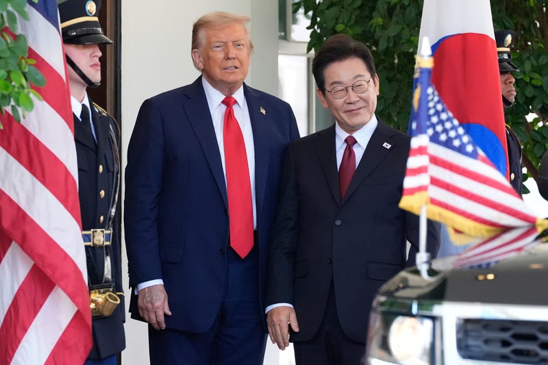 South Korea APEC Lee