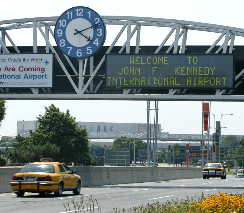 JFK Airport Runway Close Call