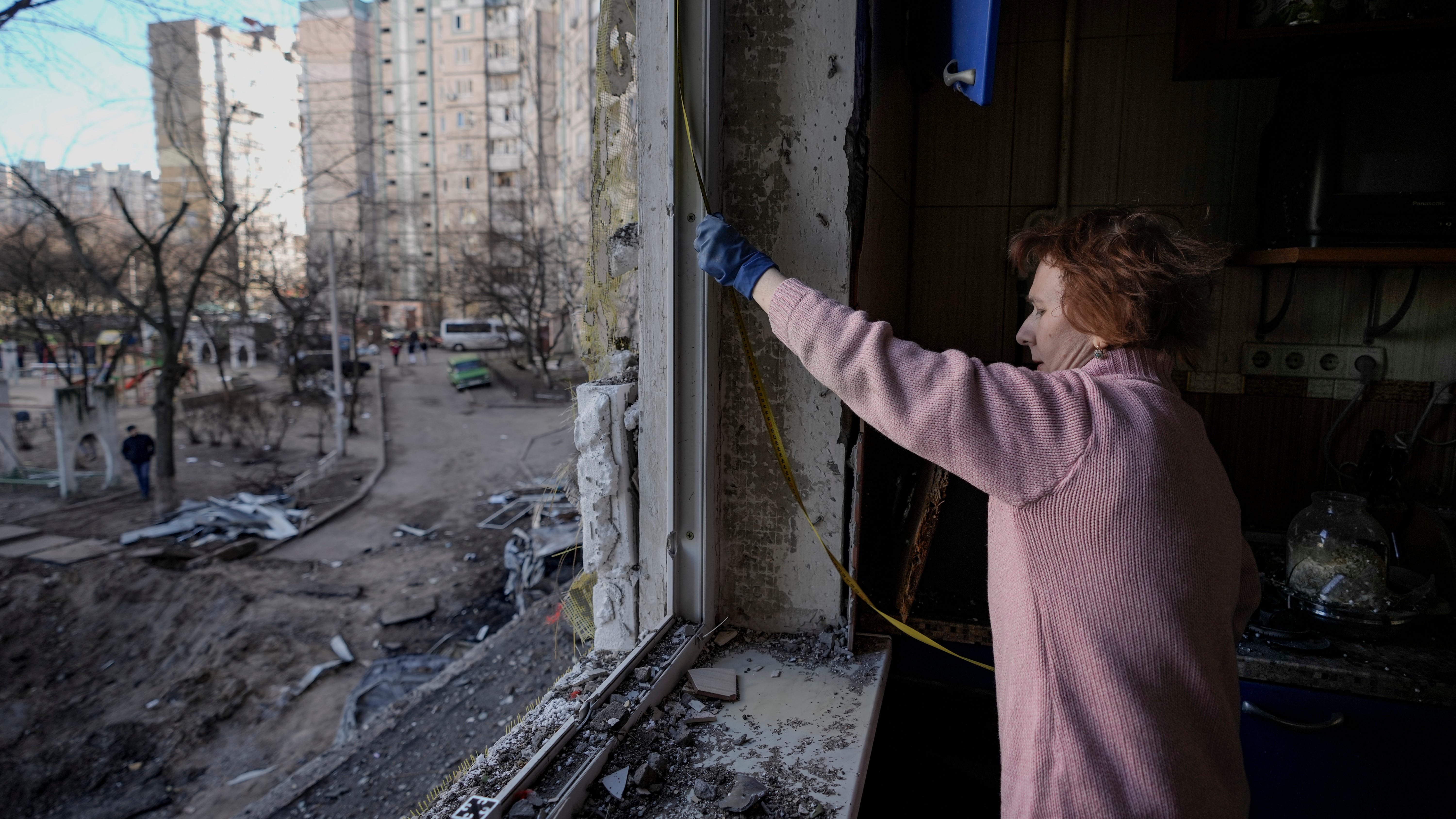 As Mariupol hangs on, the extent of the horror not yet known