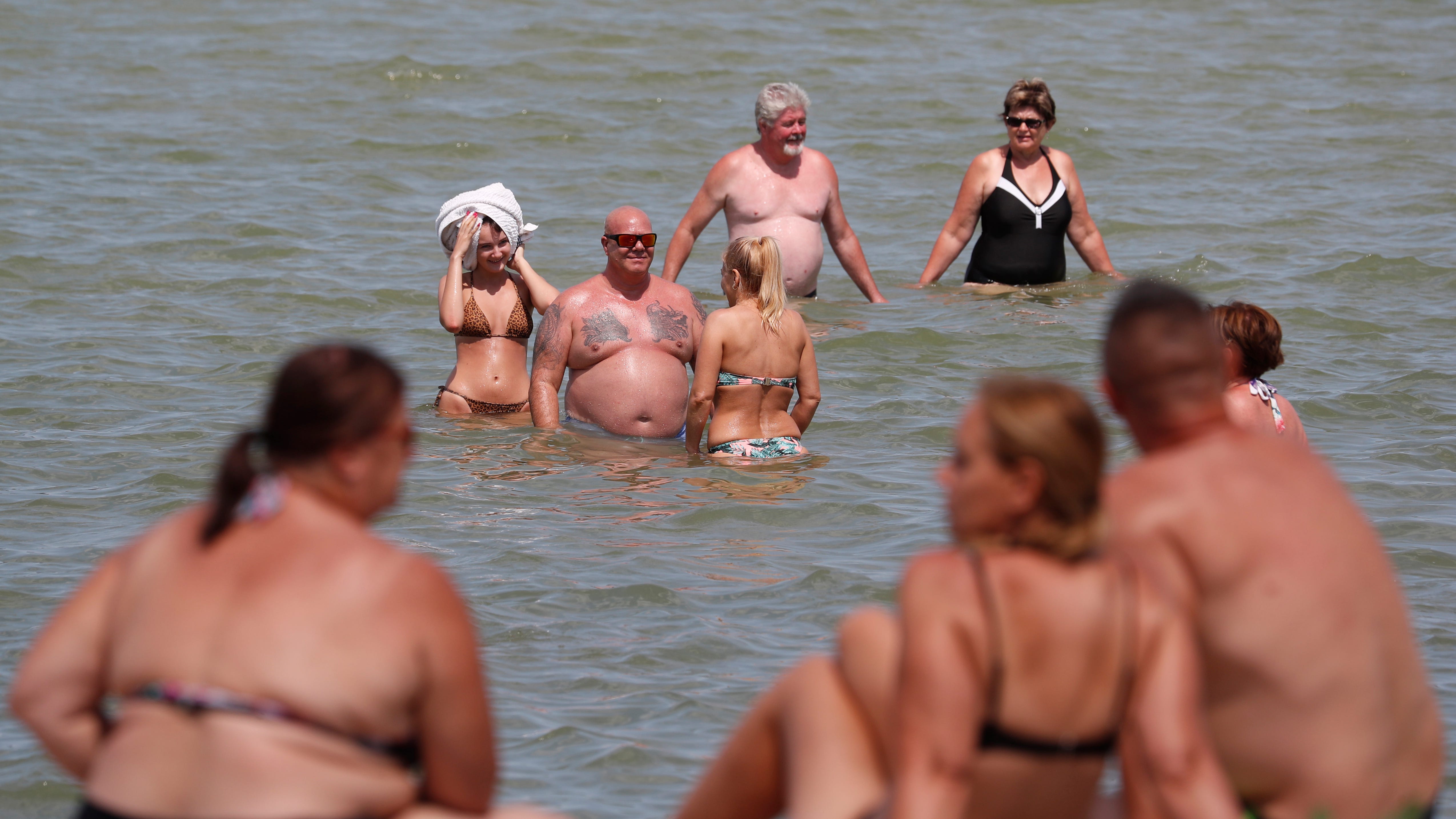 Drought threatens Hungarian lake with environmental crisis