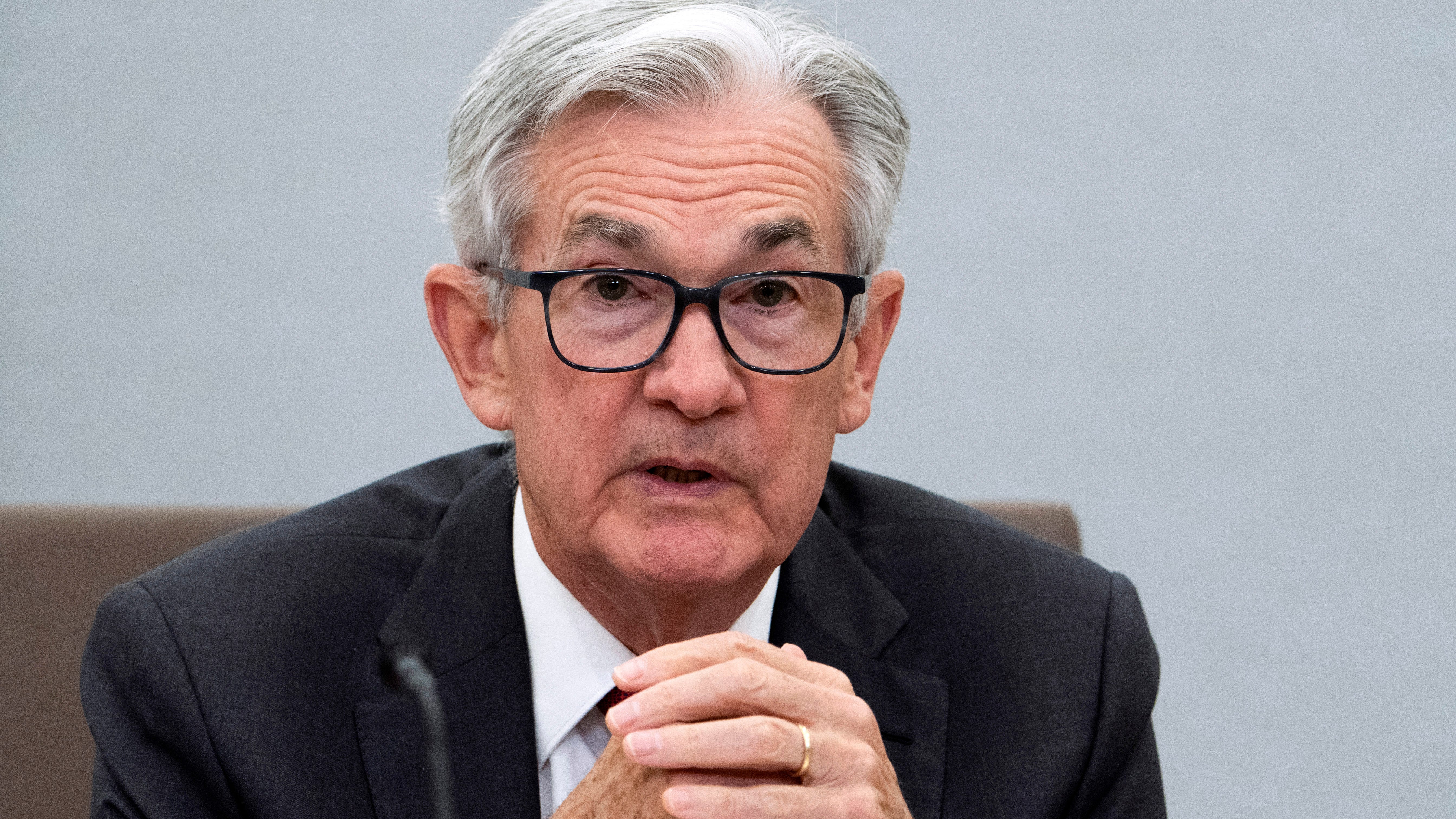 Fed's Powell urges broader regulation for stablecoins
