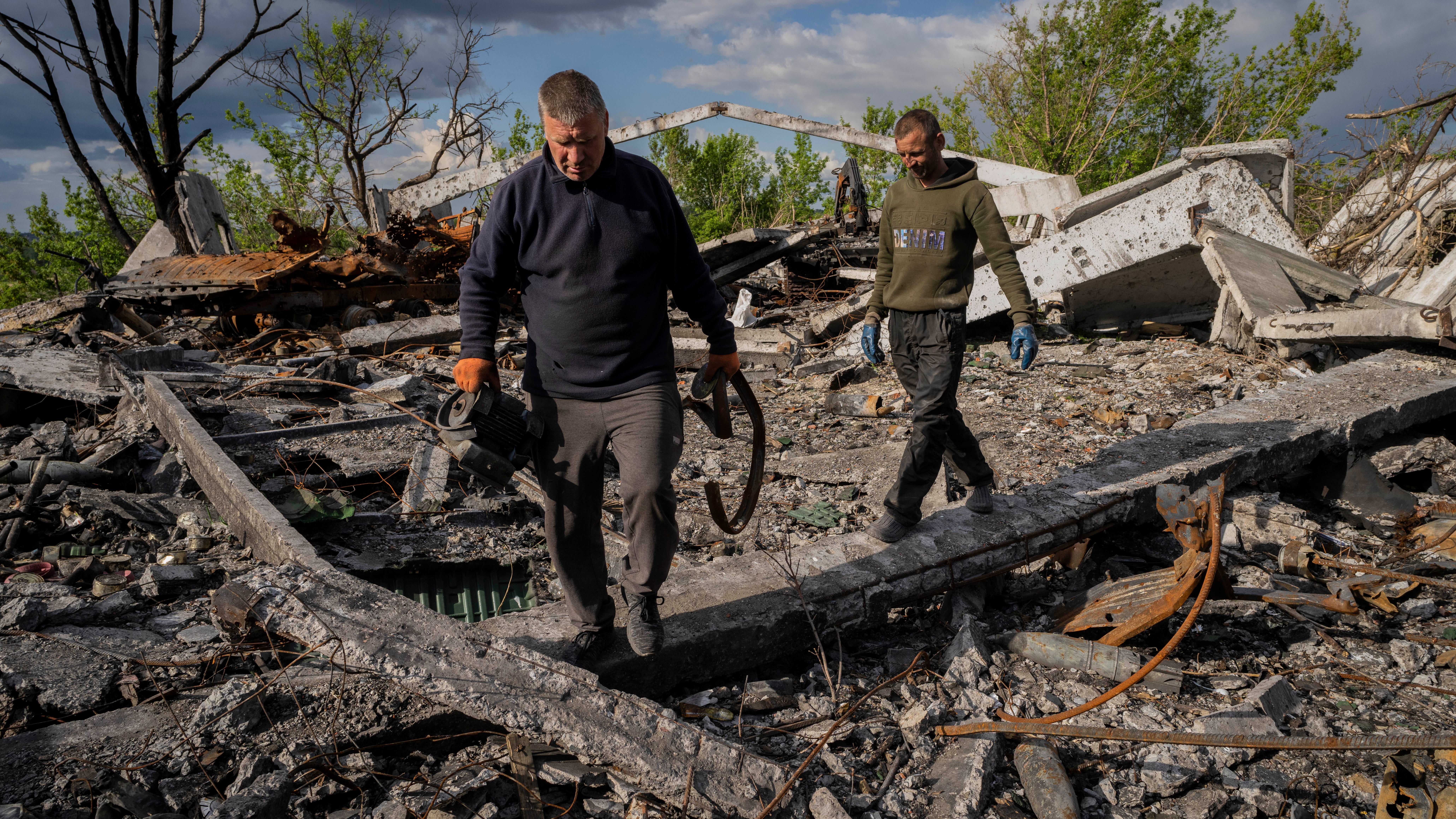 Live updates | Russia has fired more than 2K missiles in war
