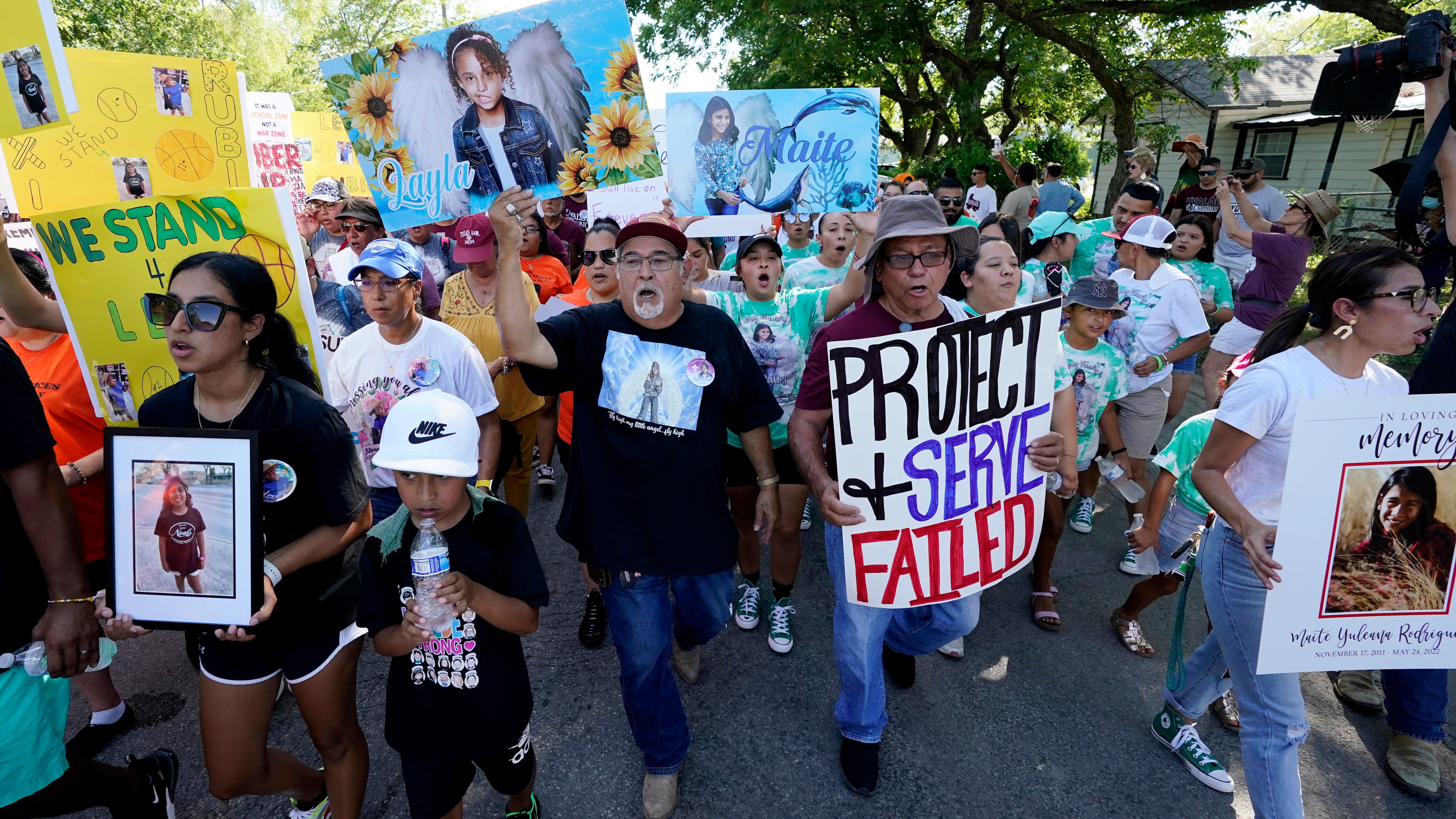 Video from school hall outside Uvalde massacre to be shown