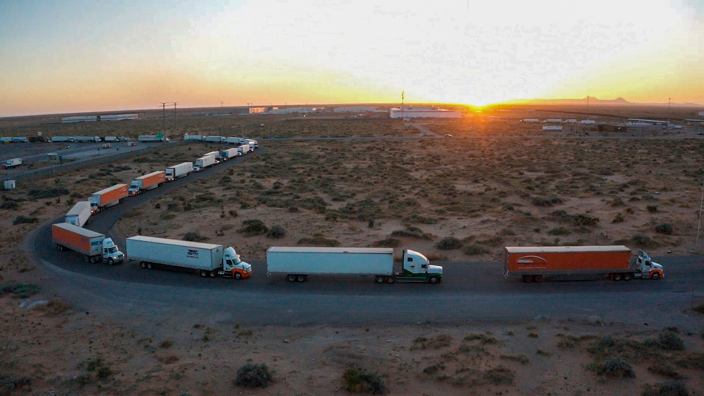 Texas halts truck inspections that caused border gridlock