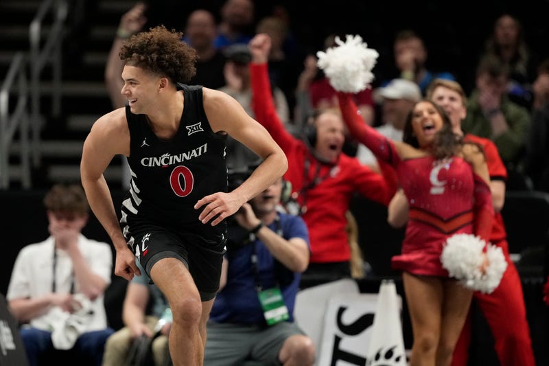 B12 Cincinnati Oklahoma St Basketball