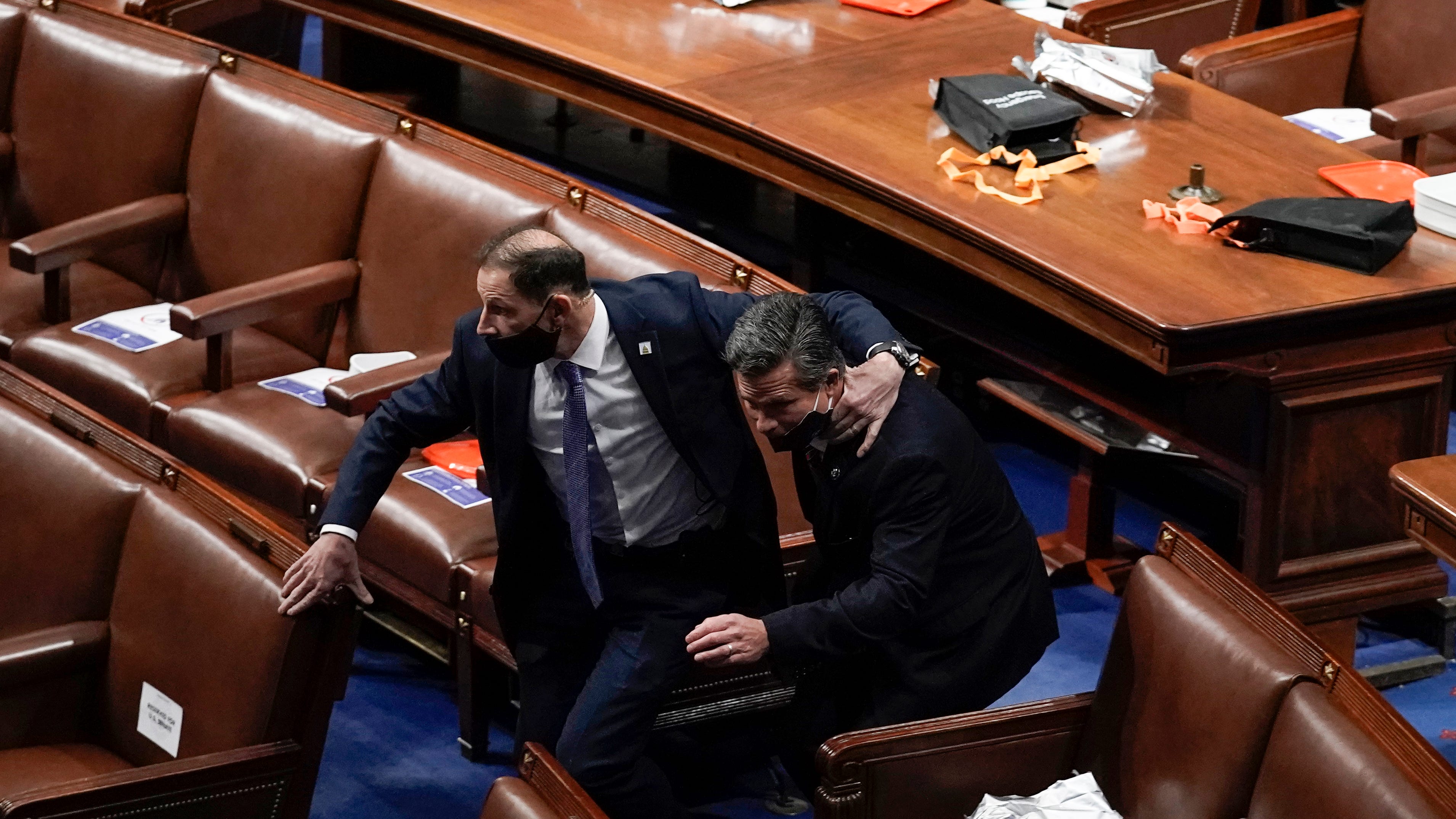 Chaos, violence, mockery as pro-Trump mob occupies Congress