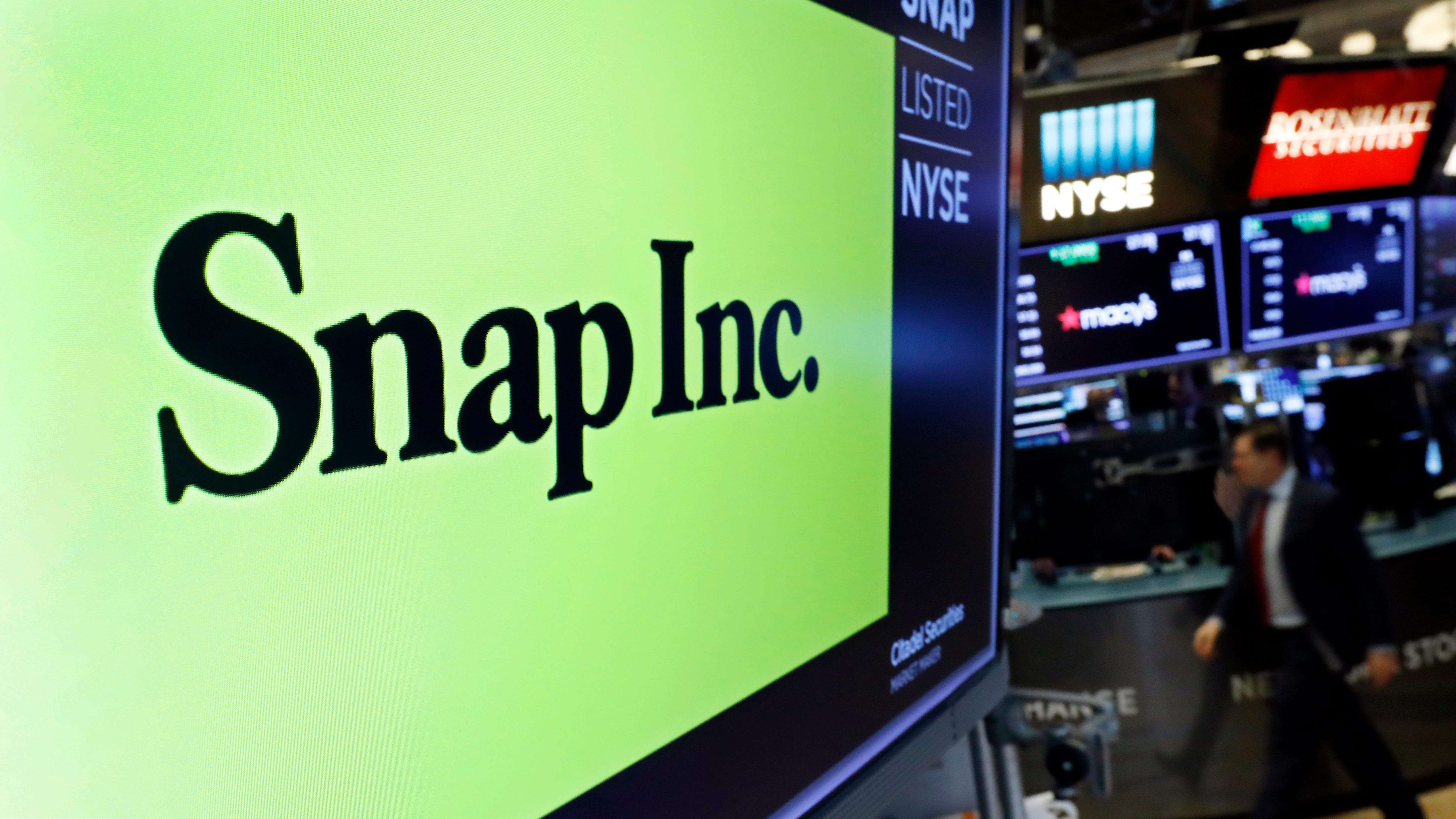 Social media hammered by mounting questions over advertising