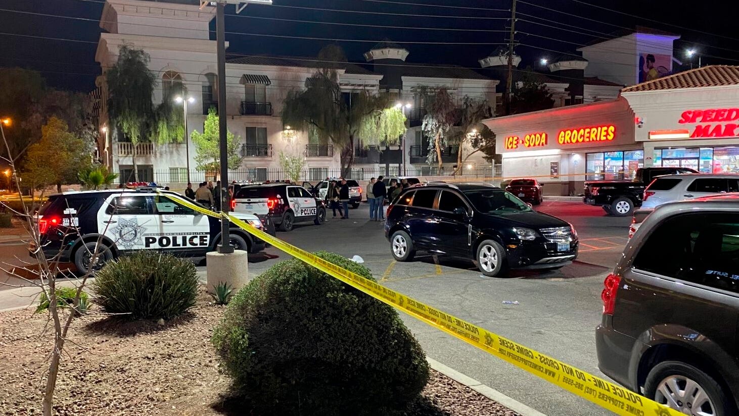 1 killed, 6 wounded in Las Vegas apartment complex shooting