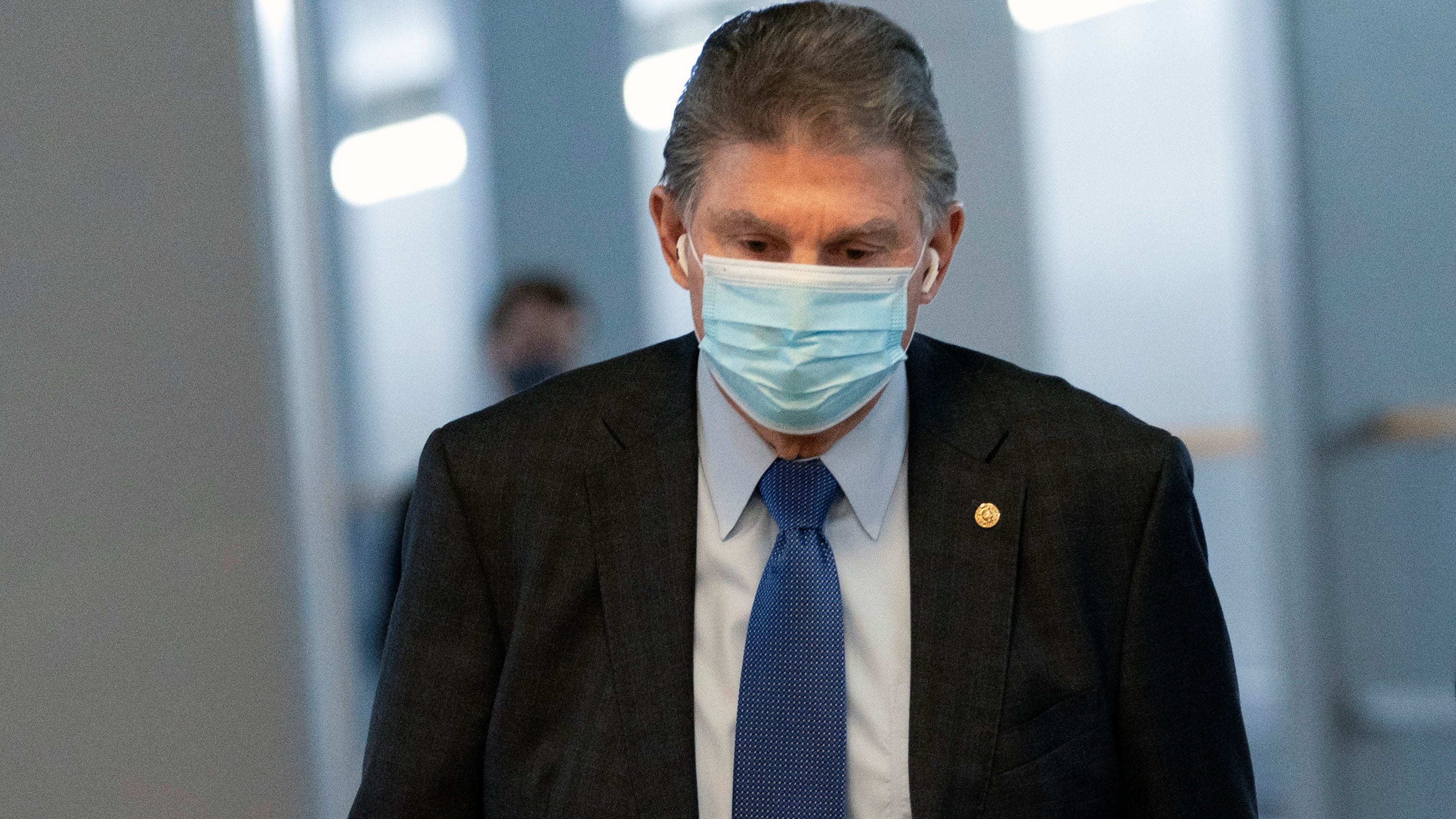 AP source: Biden, Manchin sharply divided over $2T Dem bill
