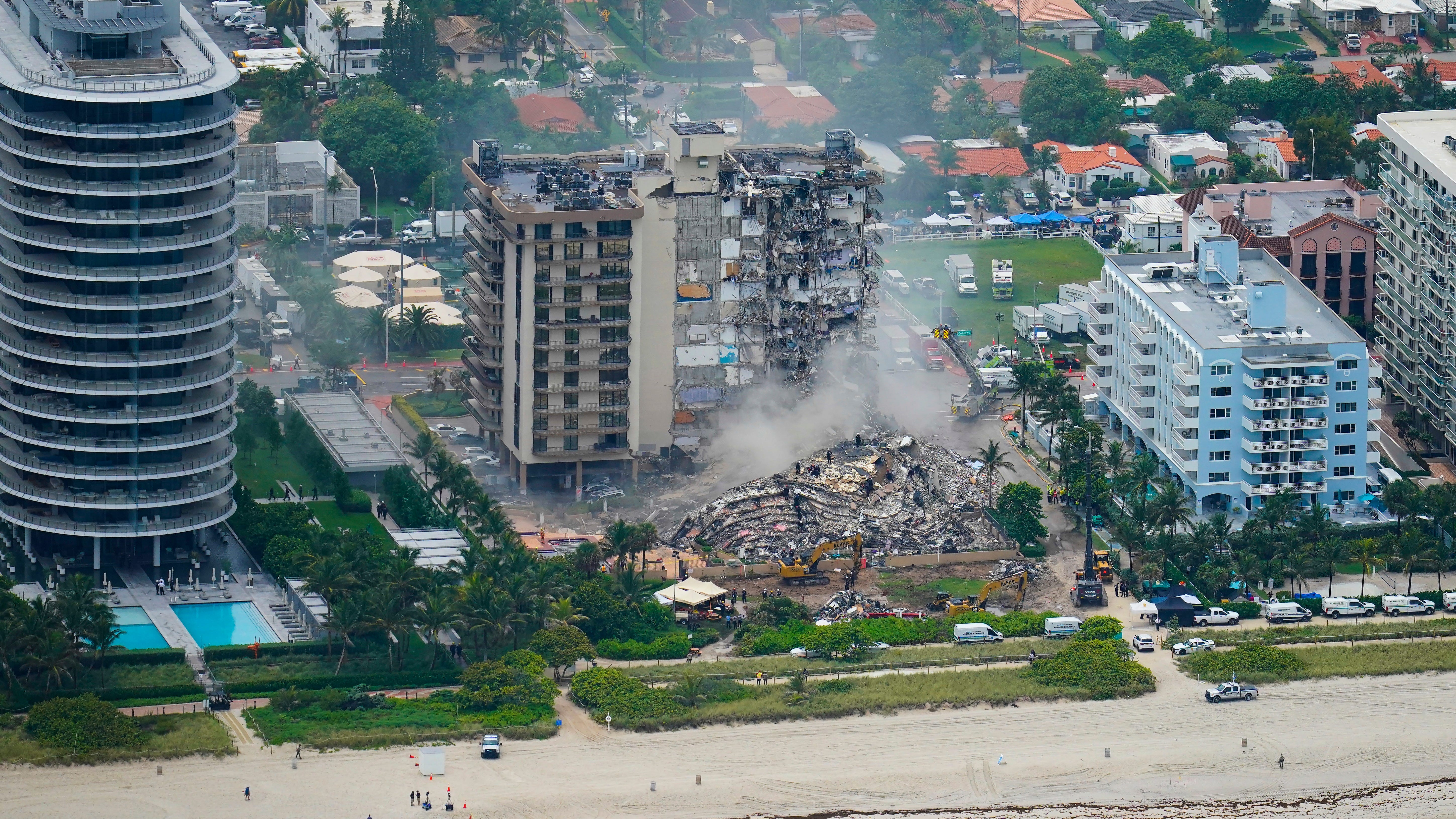 Death toll in Florida collapse rises to 4; 159 still missing