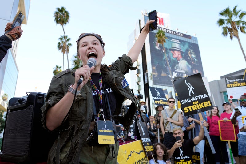 APTOPIX Hollywood Strikes