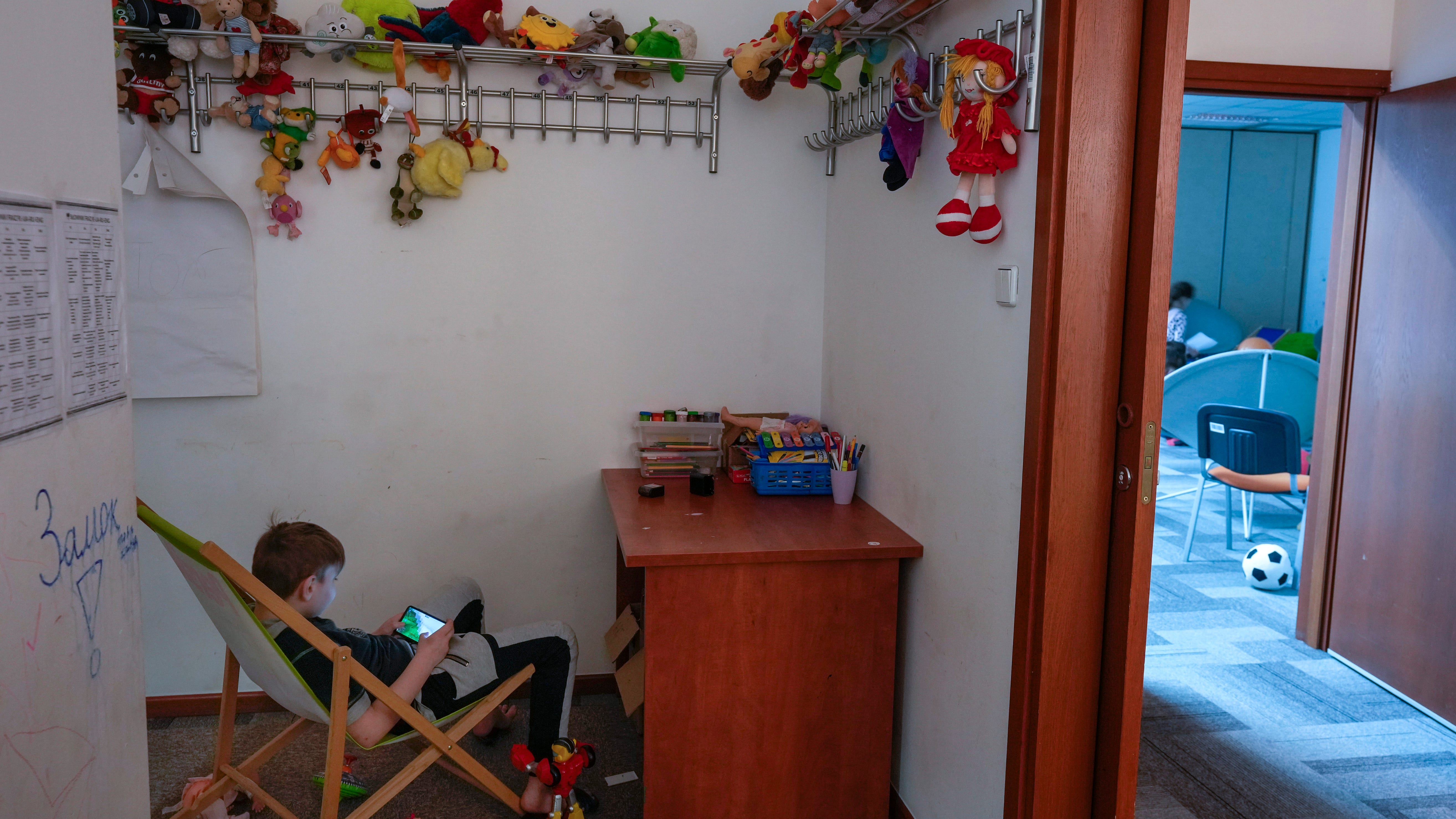 Ukraine's child refugees pose huge challenge for Europe