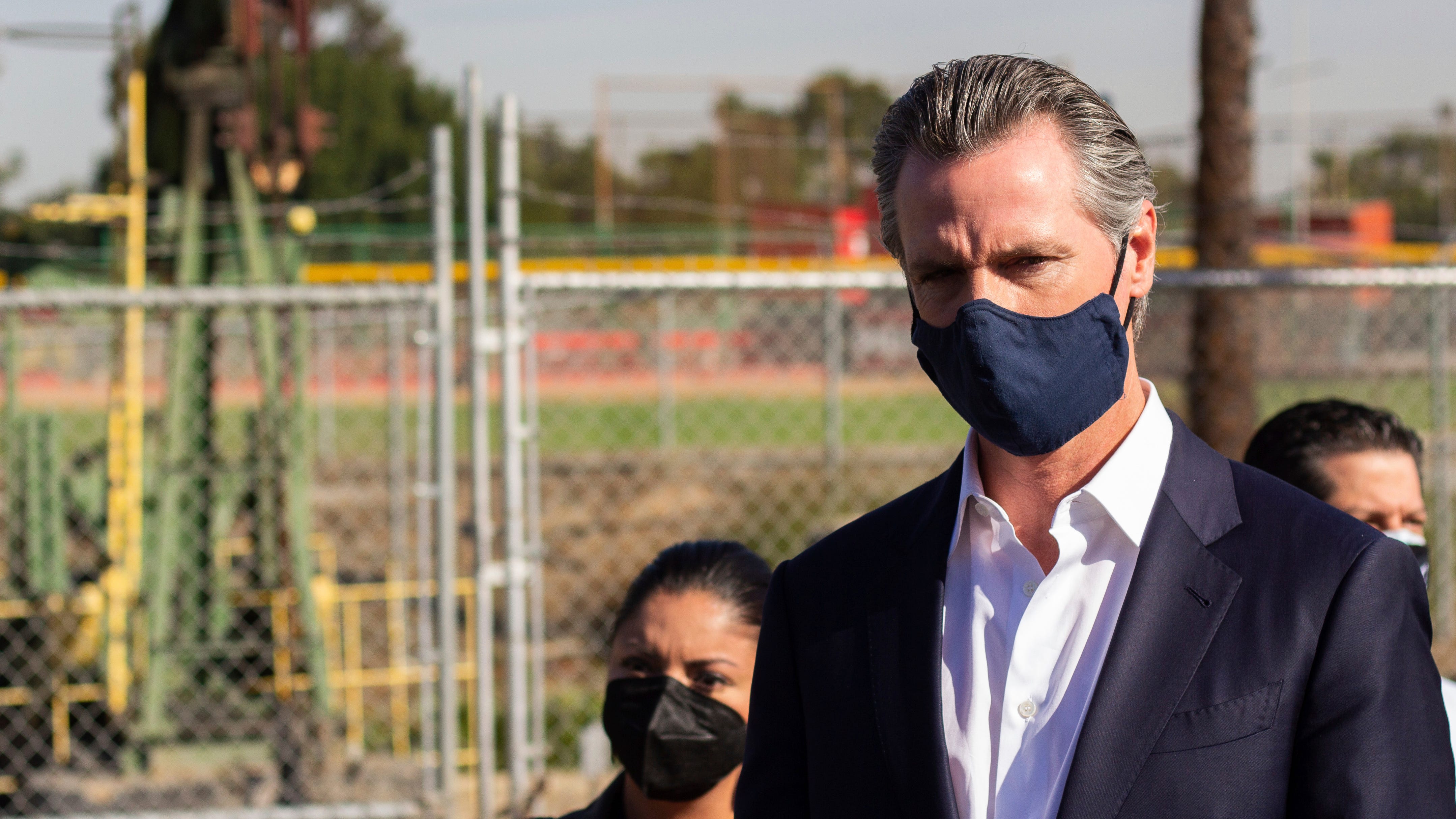 California proposes new oil drilling ban near neighborhoods