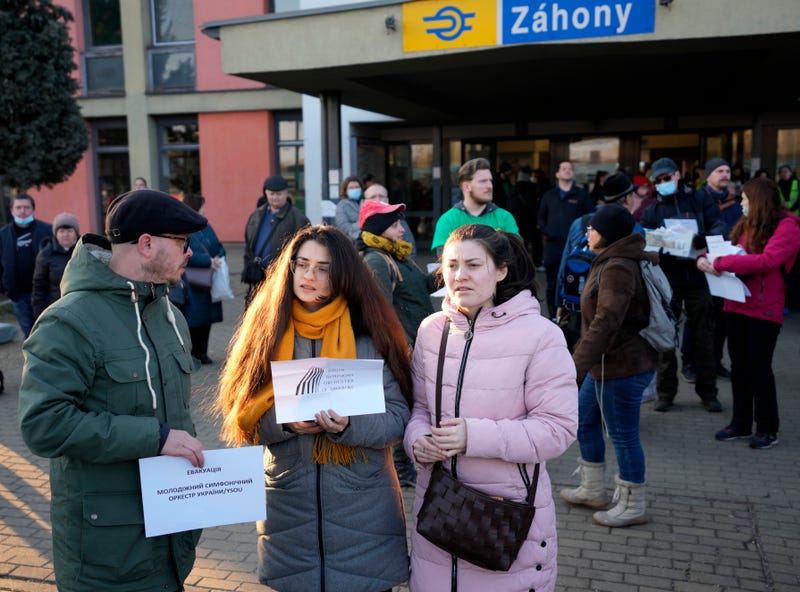 Hungary Russia Ukraine War Refugees