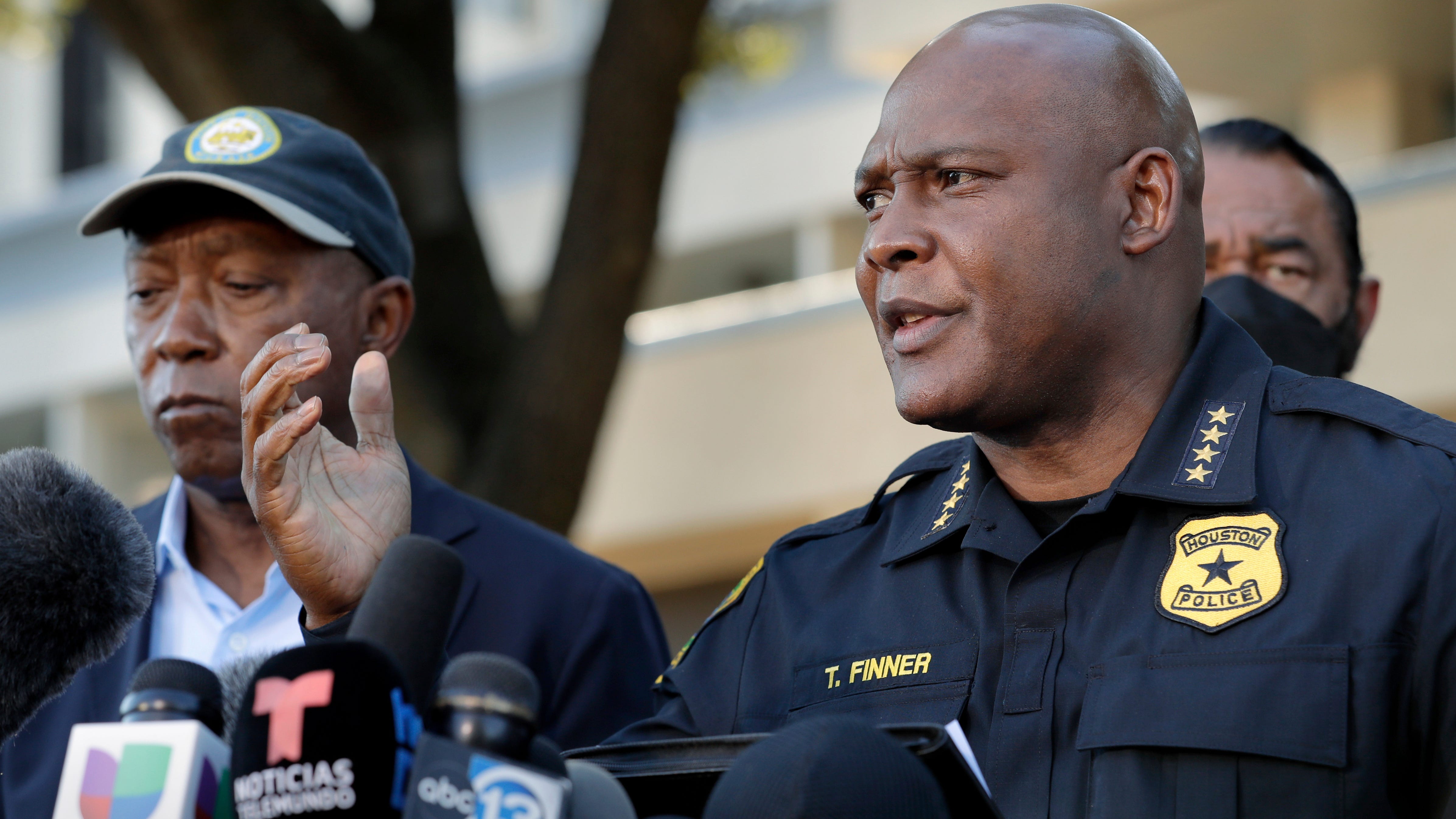 Houston concert deaths spur calls for independent review