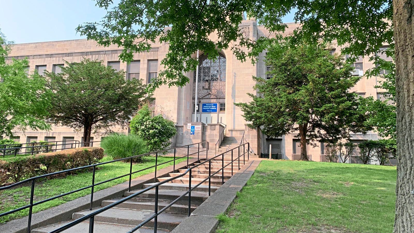 Police: Student fatally shot by another student outside Pittsburgh school