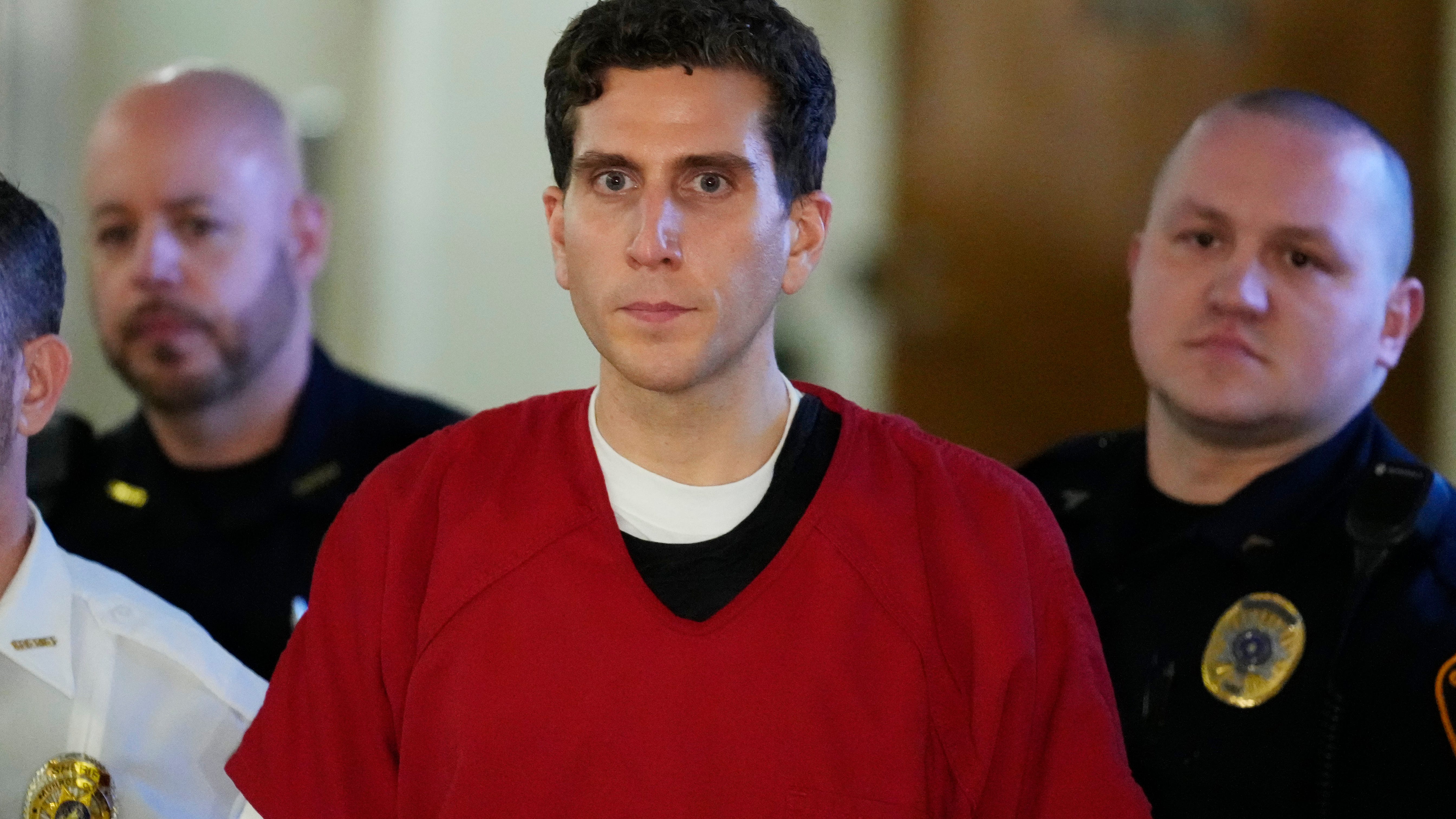 Idaho slayings suspect agrees to extradition to face charges