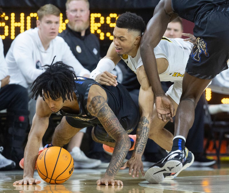 Memphis Wichita State Basketball