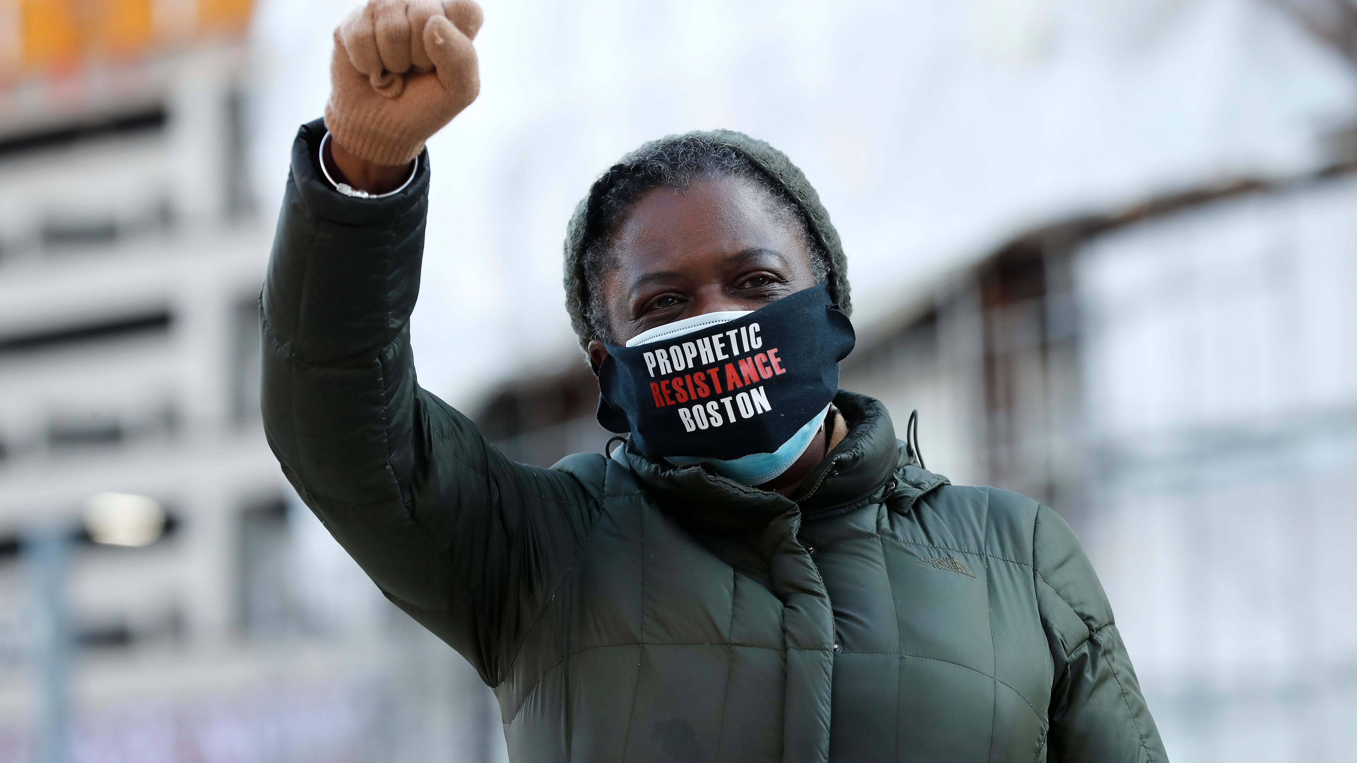 Housing advocates call on Biden to extend eviction ban
