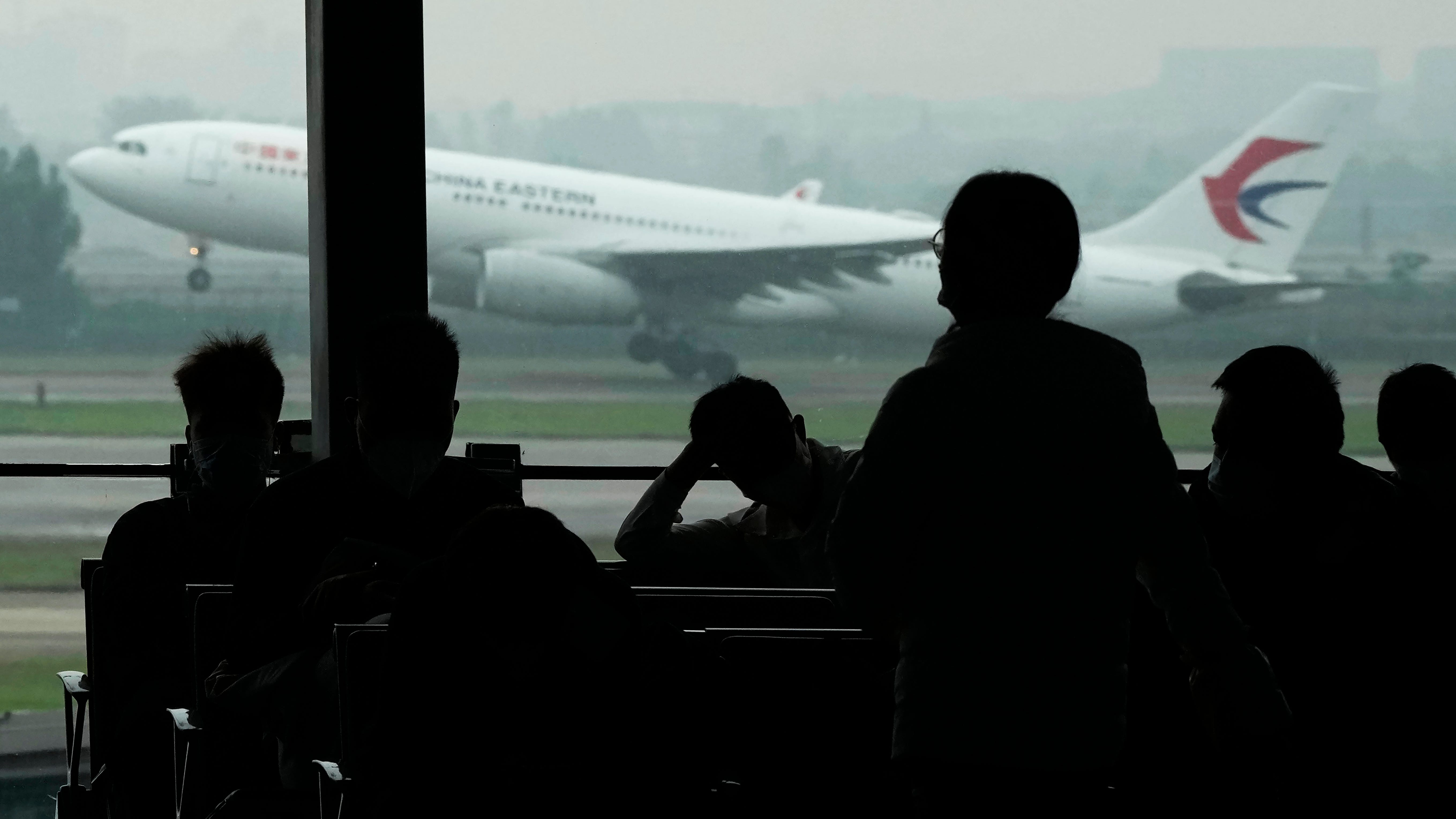 US investigators fly to China to aid in plane crash probe