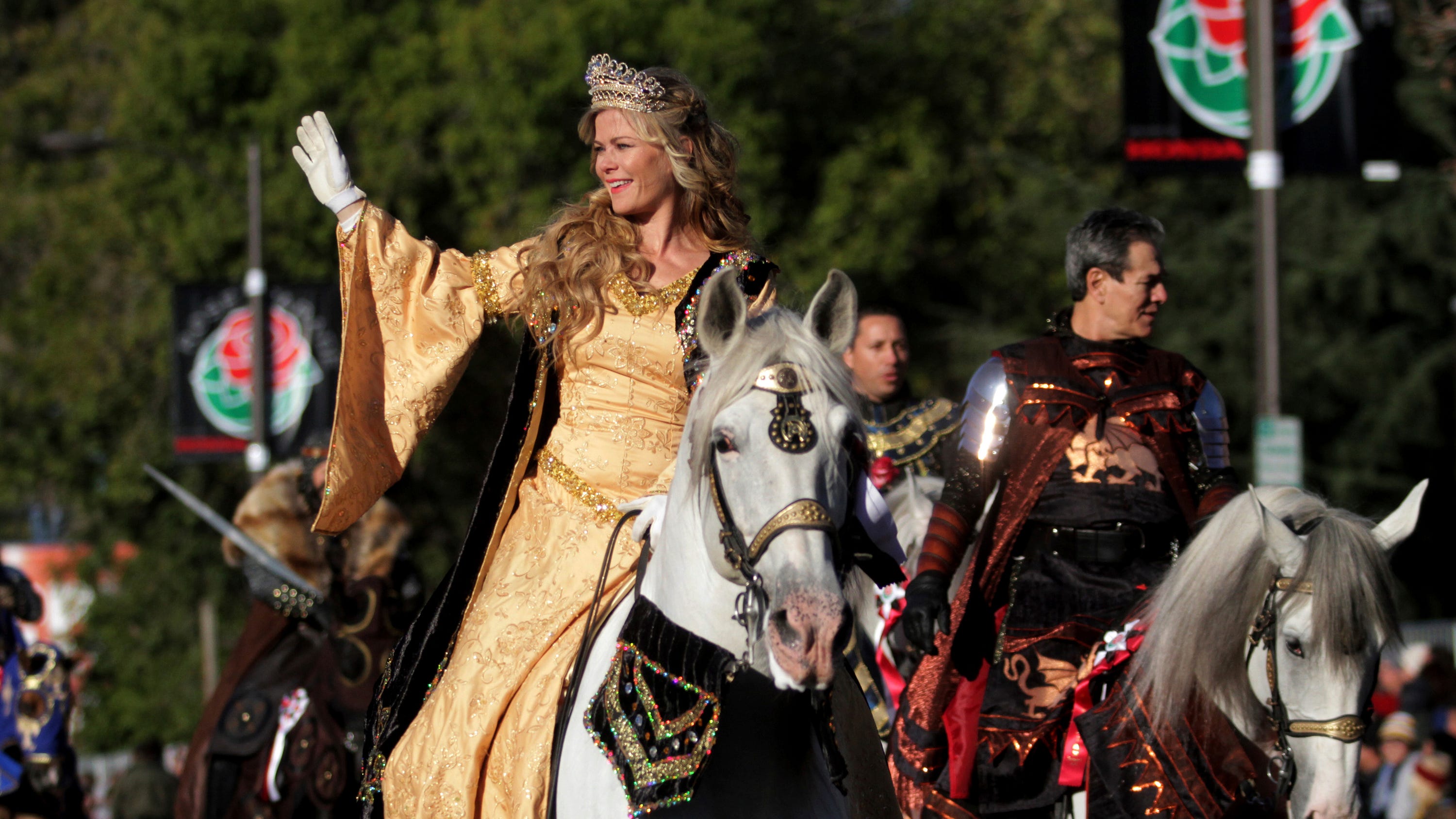 Actors strike at California medieval-themed dinner theater