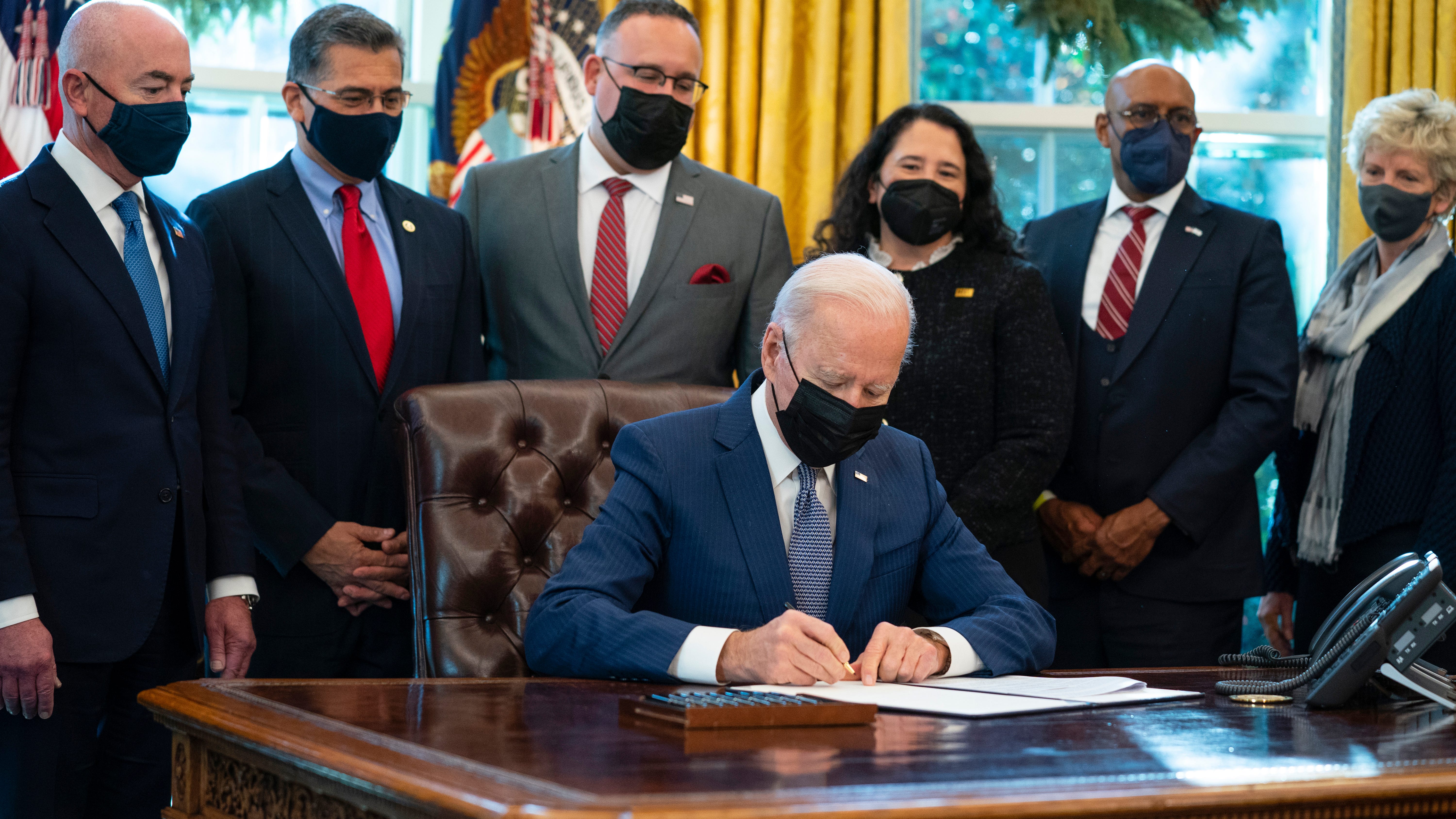 WH aims to restore faith in government by improving services