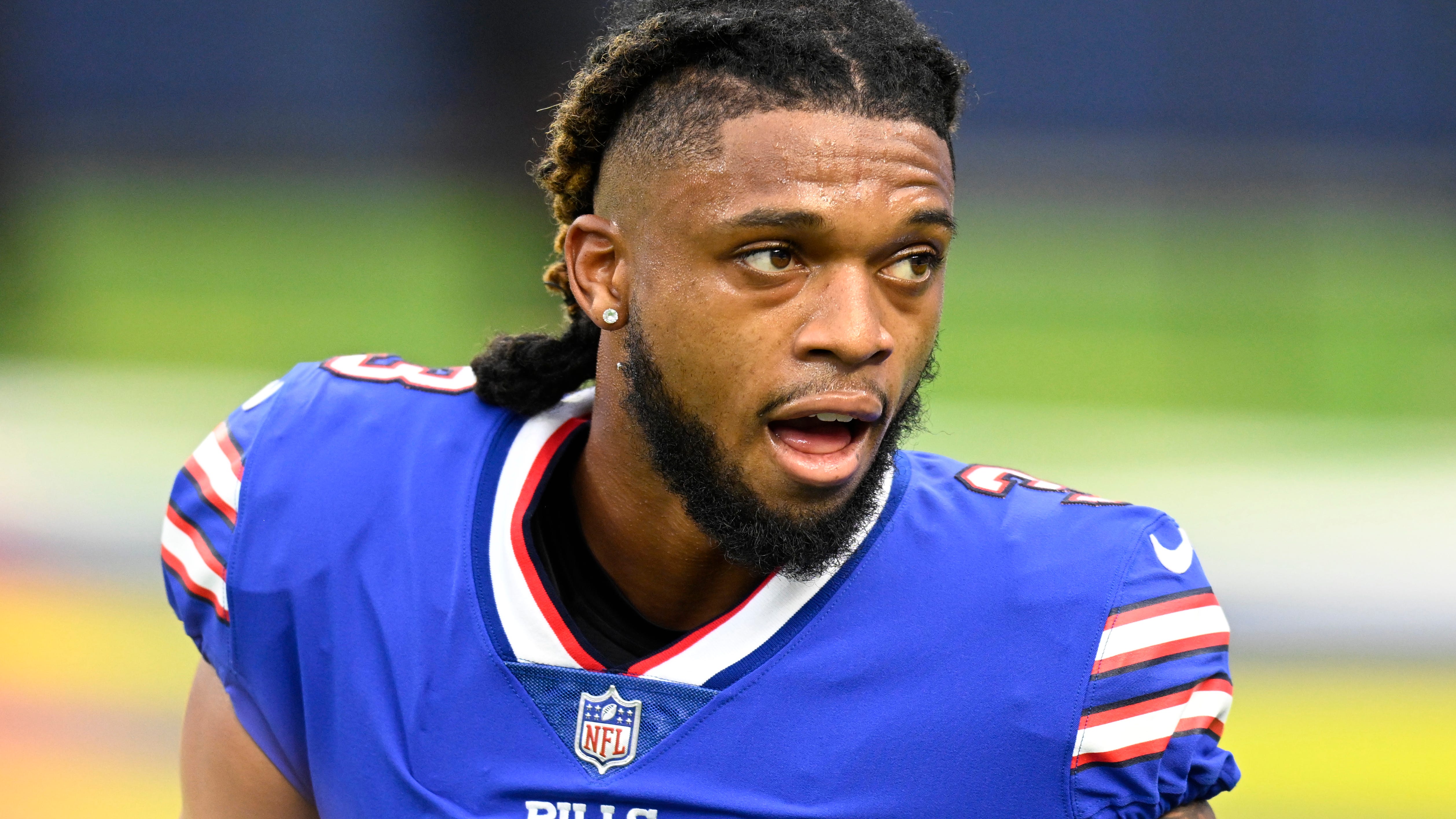 Bills' Hamlin breathing on his own, joins team via video