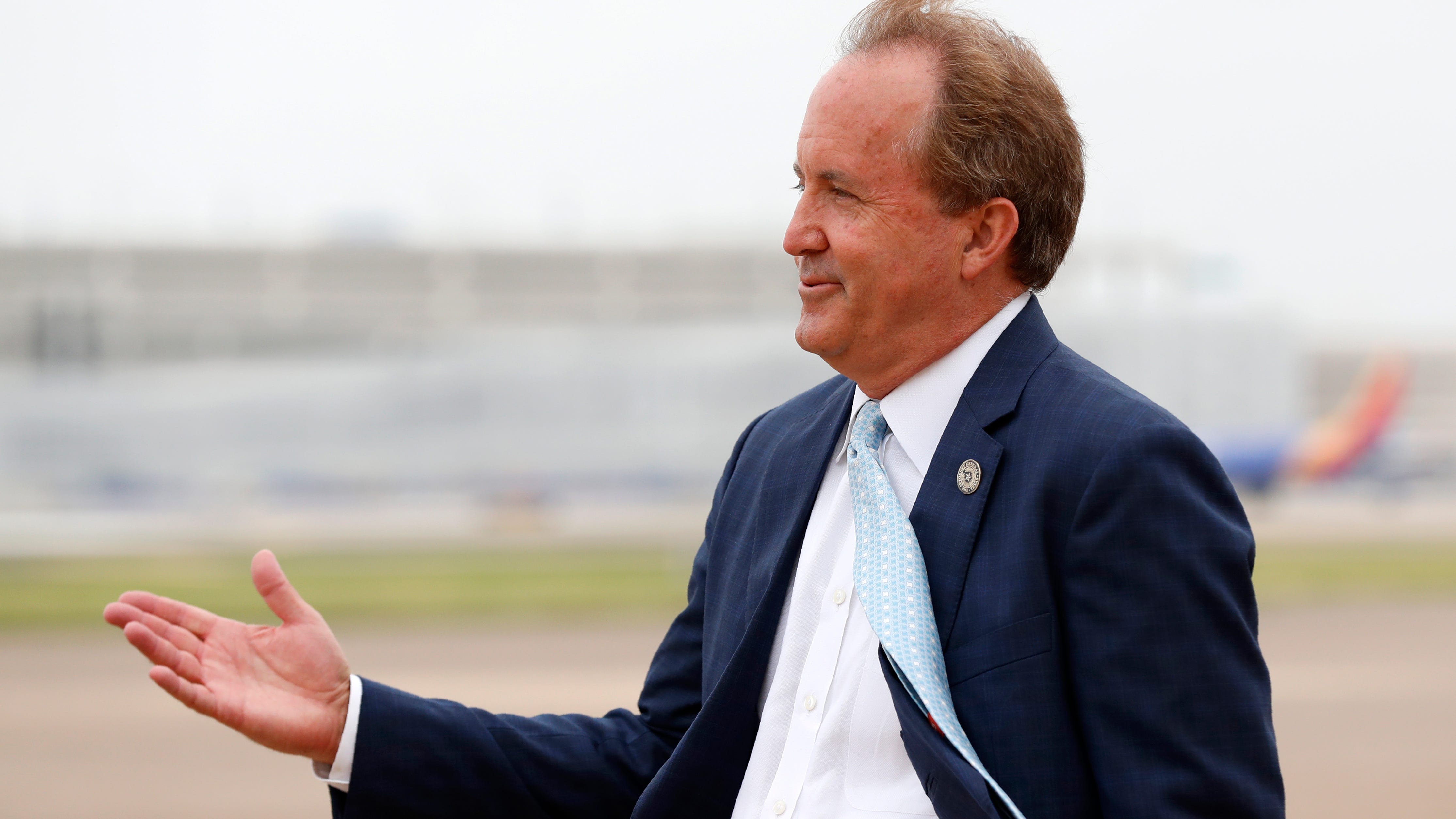 AP Exclusive: State bar investigating Texas attorney general