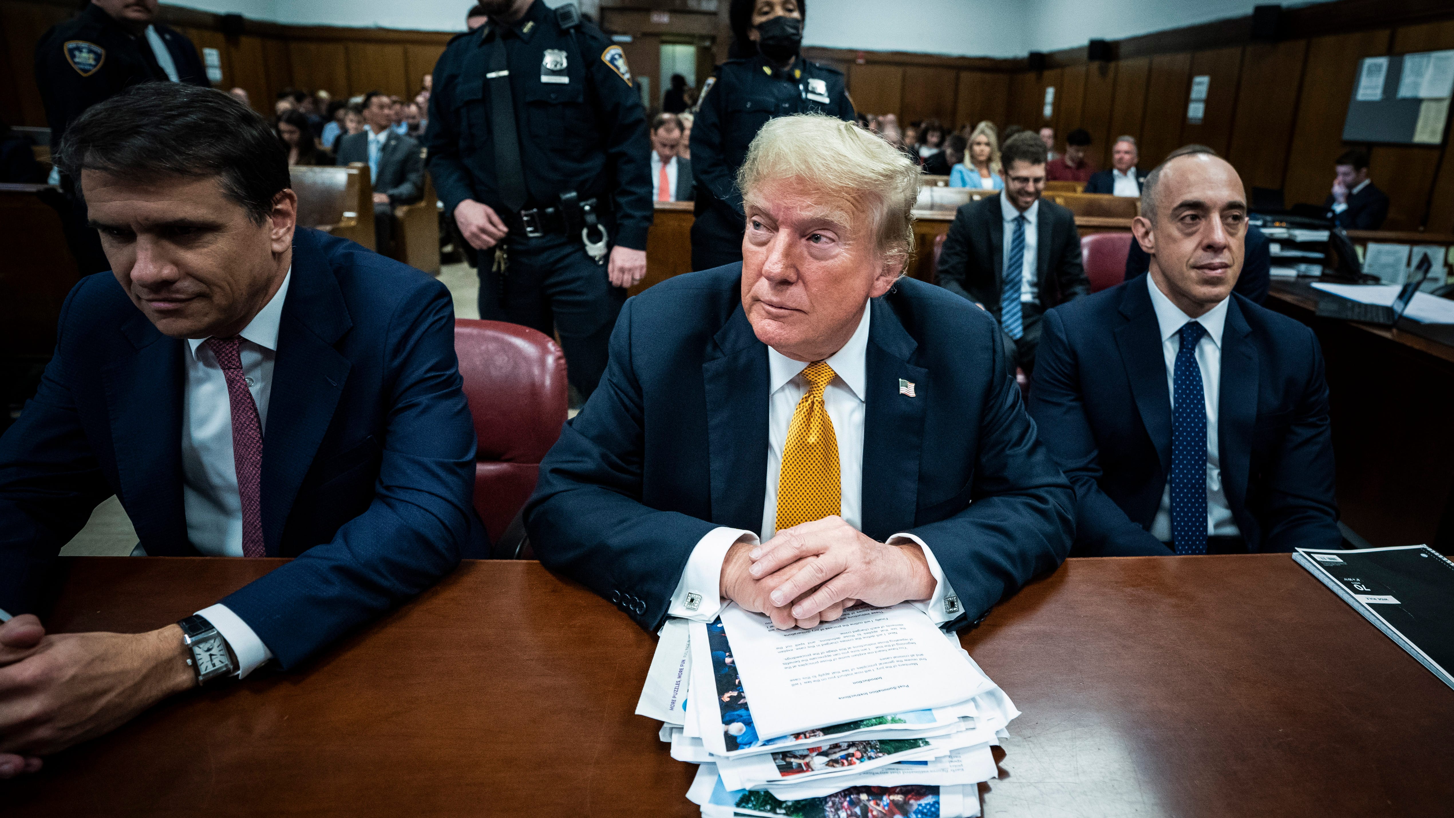 Jurado del juicio a Trump en NY inicia deliberaciones