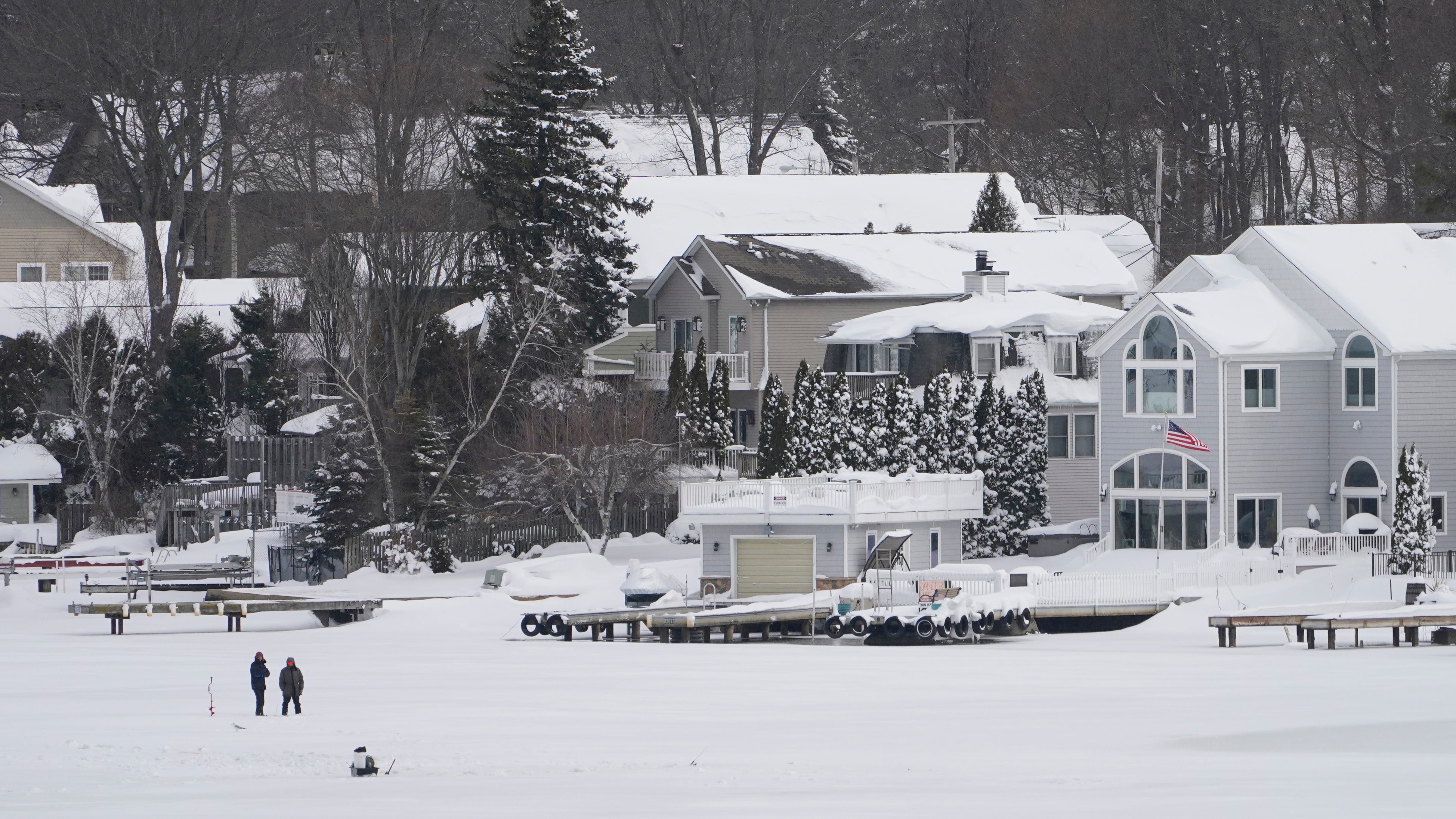 122-year-old snow record may be broken: Just short of 3 feet