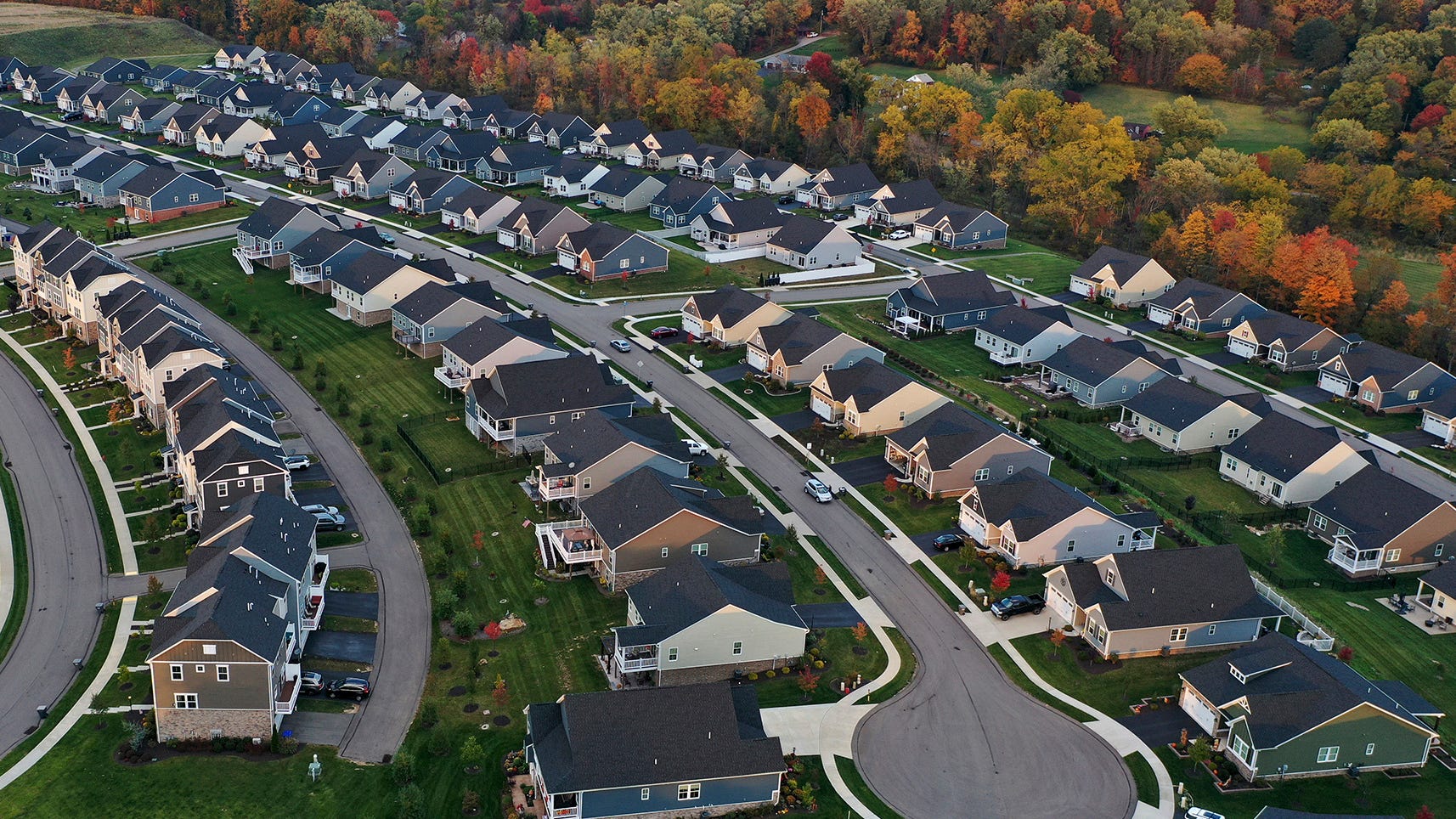 Mortgage rates' rise has led to wide gap with US bond yields