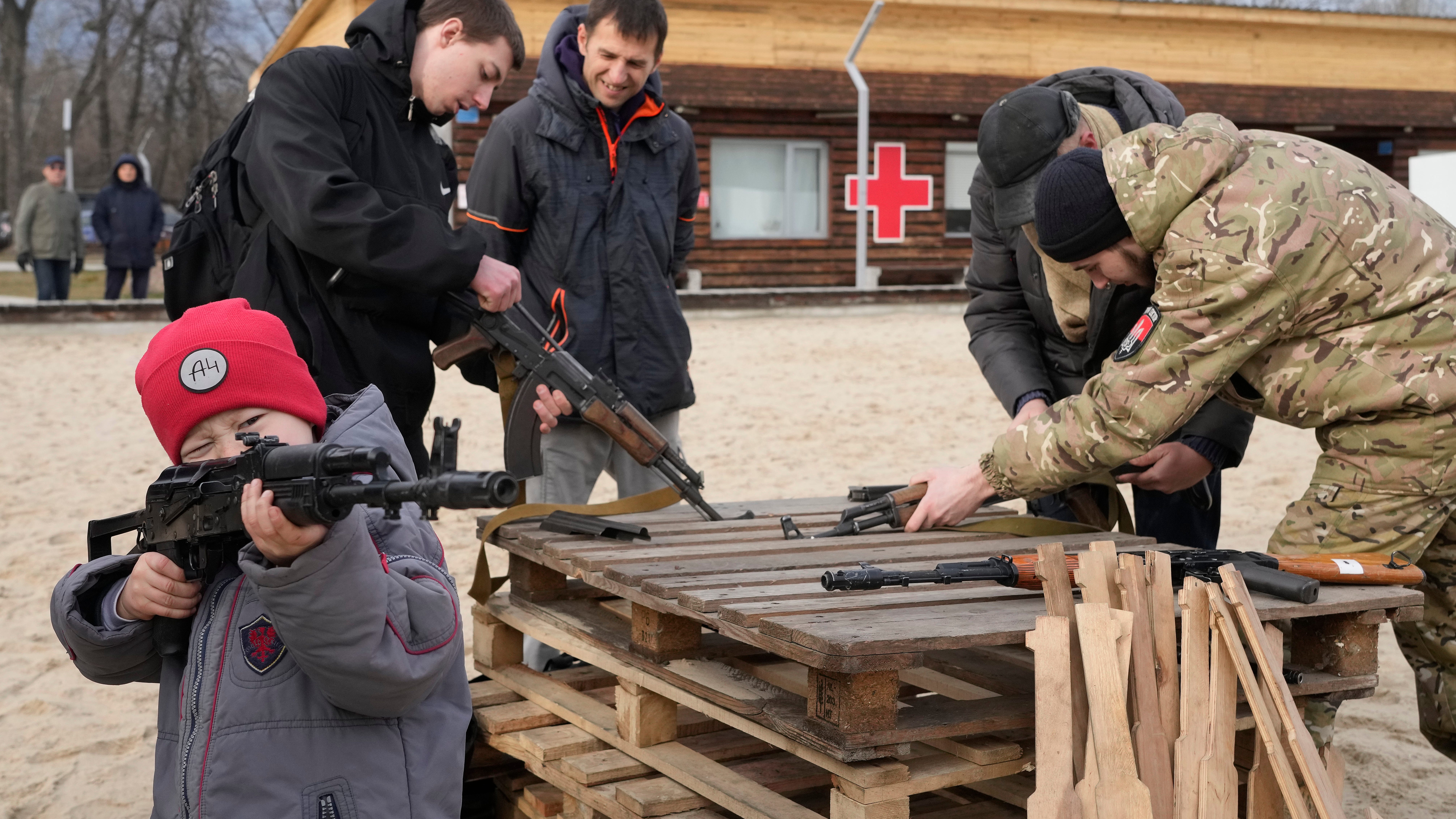 Russia extends troop drills; Ukraine appeals for cease-fire