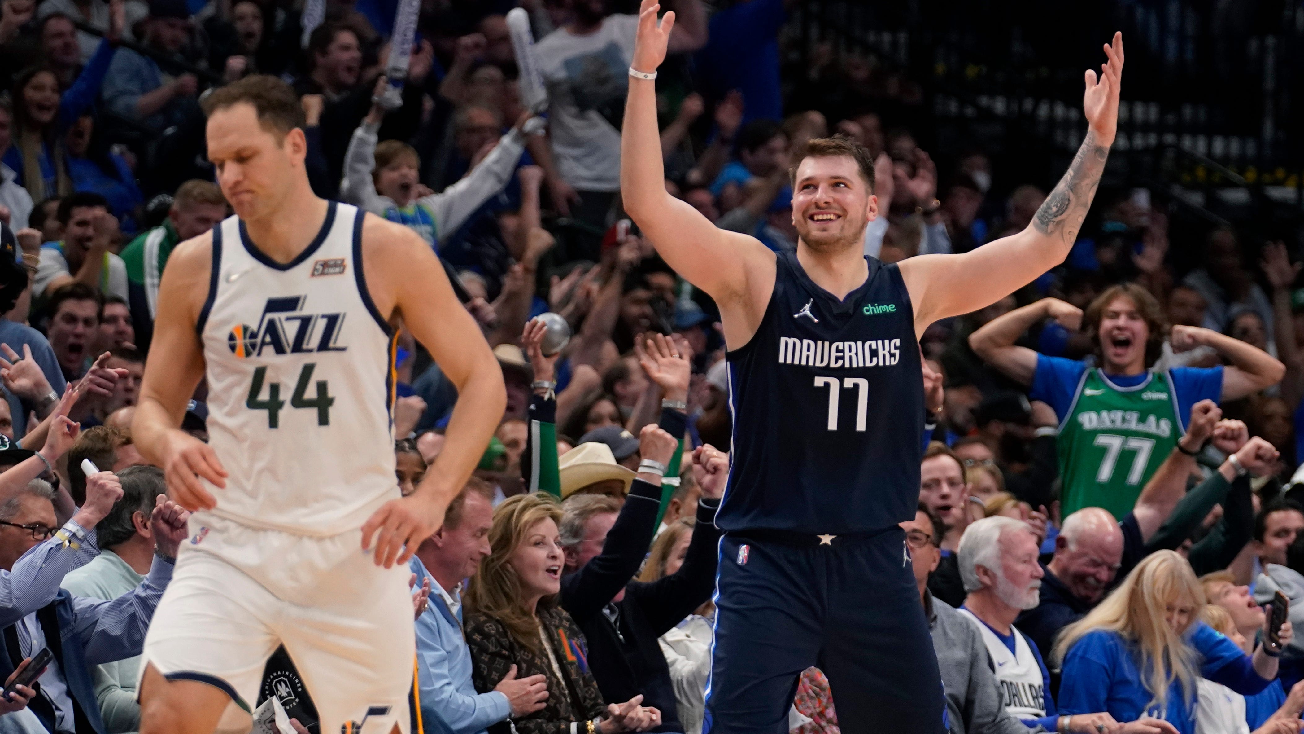 Doncic scores 33, Mavs rout Jazz 102-77 for 3-2 series lead