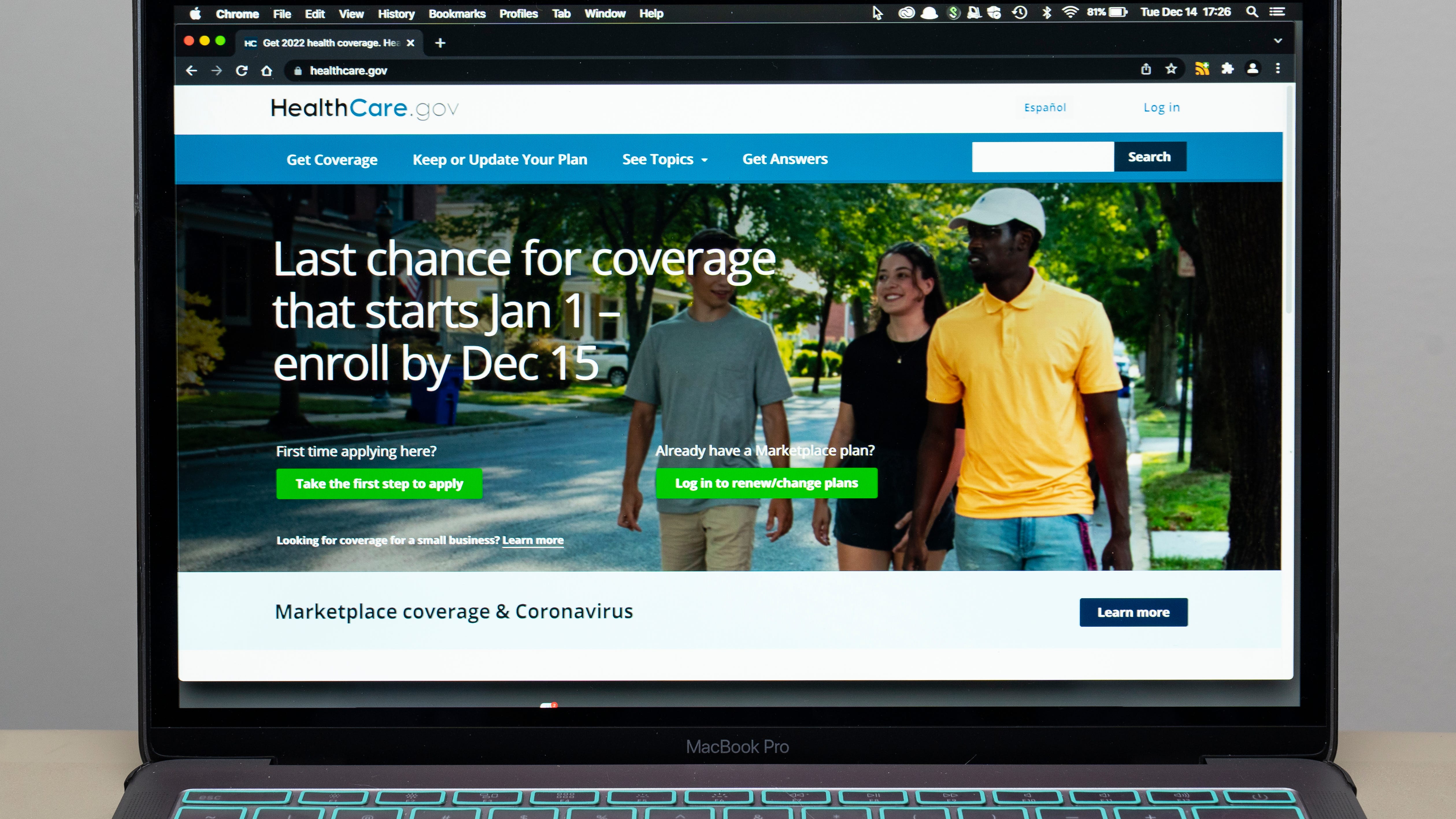 As omicron surges, HealthCare.gov sign-up deadline arrives