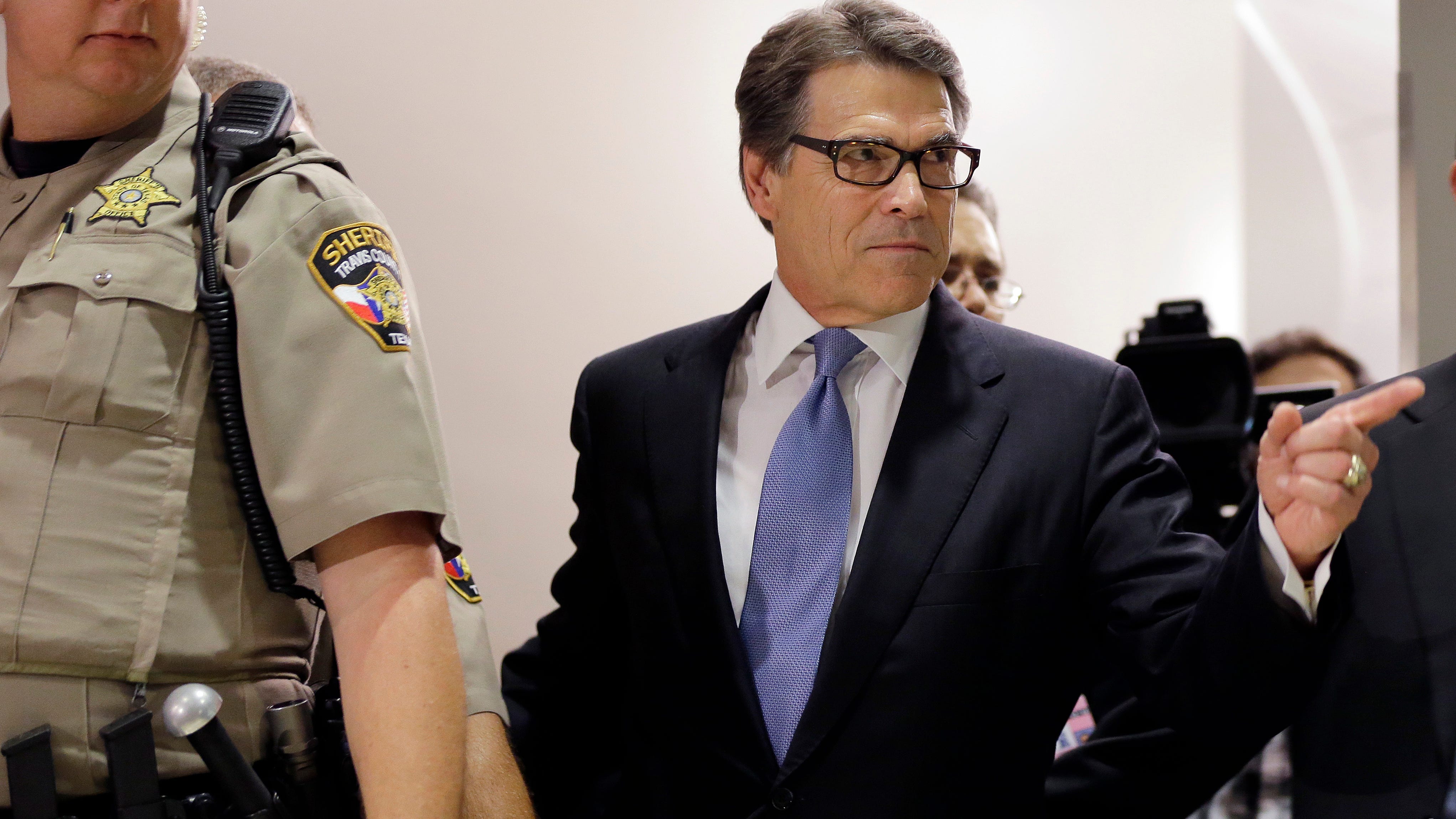 Mug shot as a political boost? Some politicians have tried