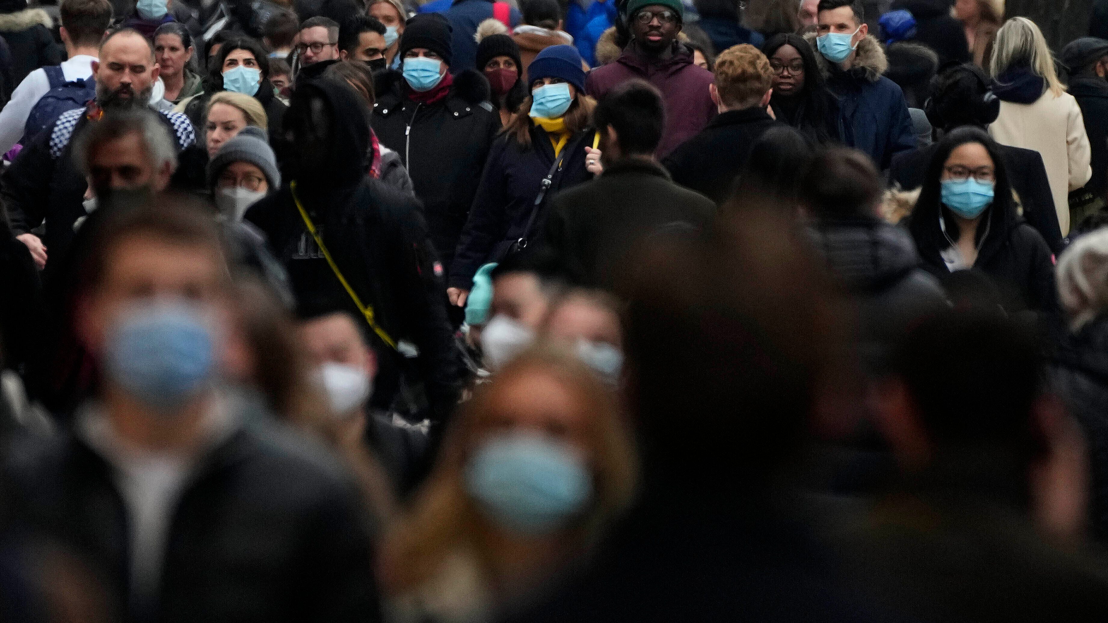 UK: People with COVID in England won't need to self-isolate