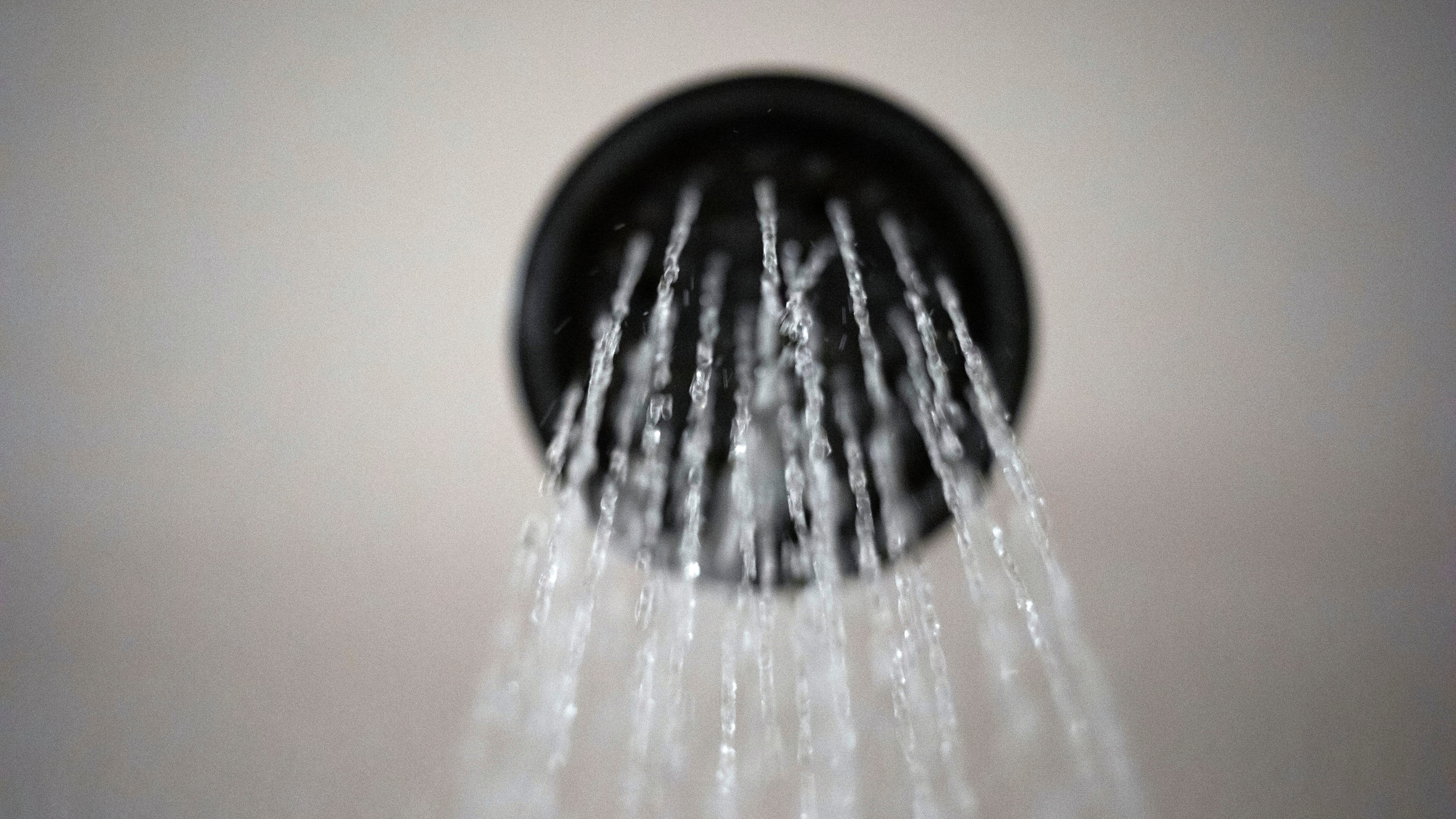 Trump showerhead rule on more water flow goes down the drain