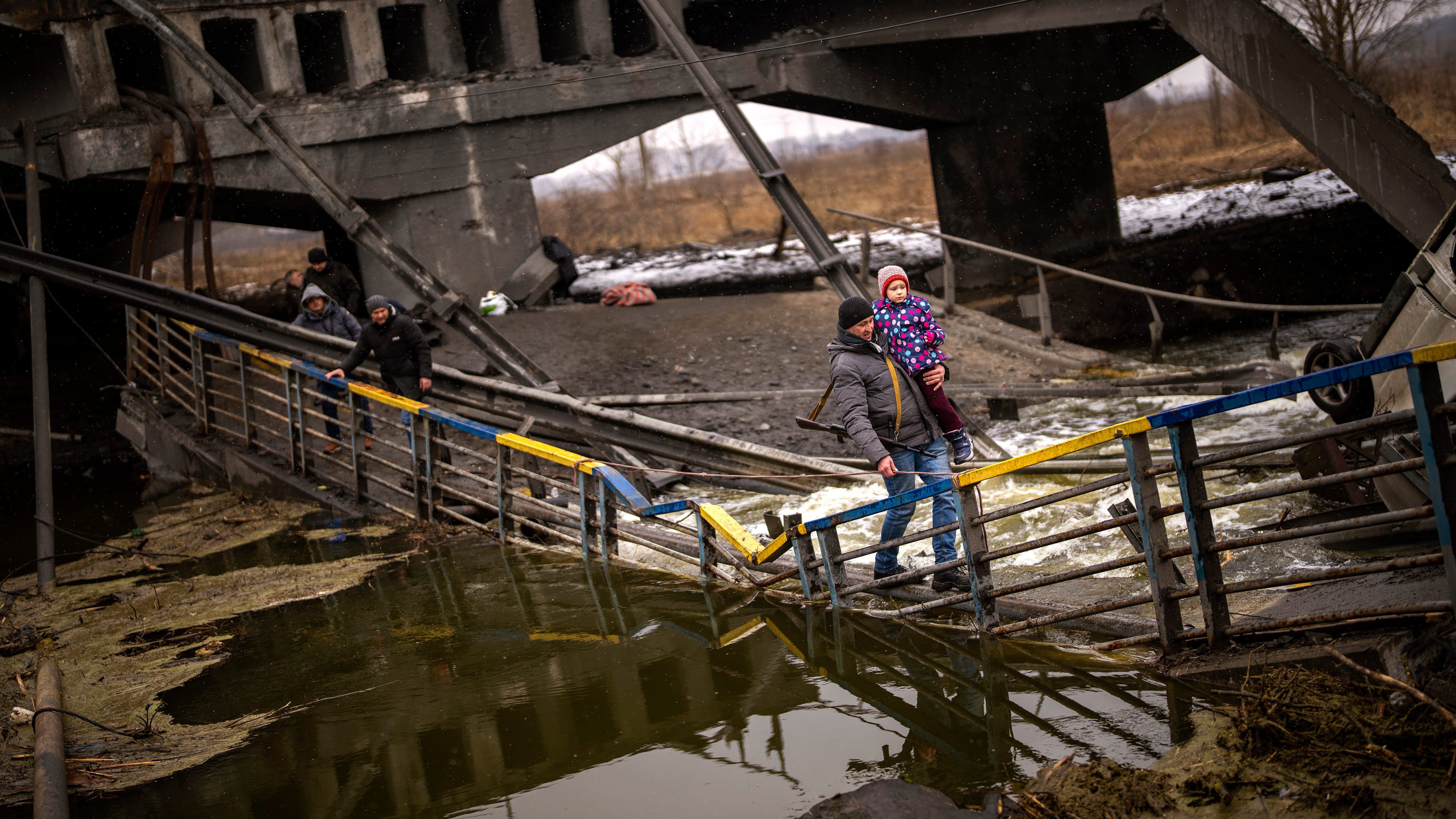 Live updates: Russia claims it has taken Ukrainian port city